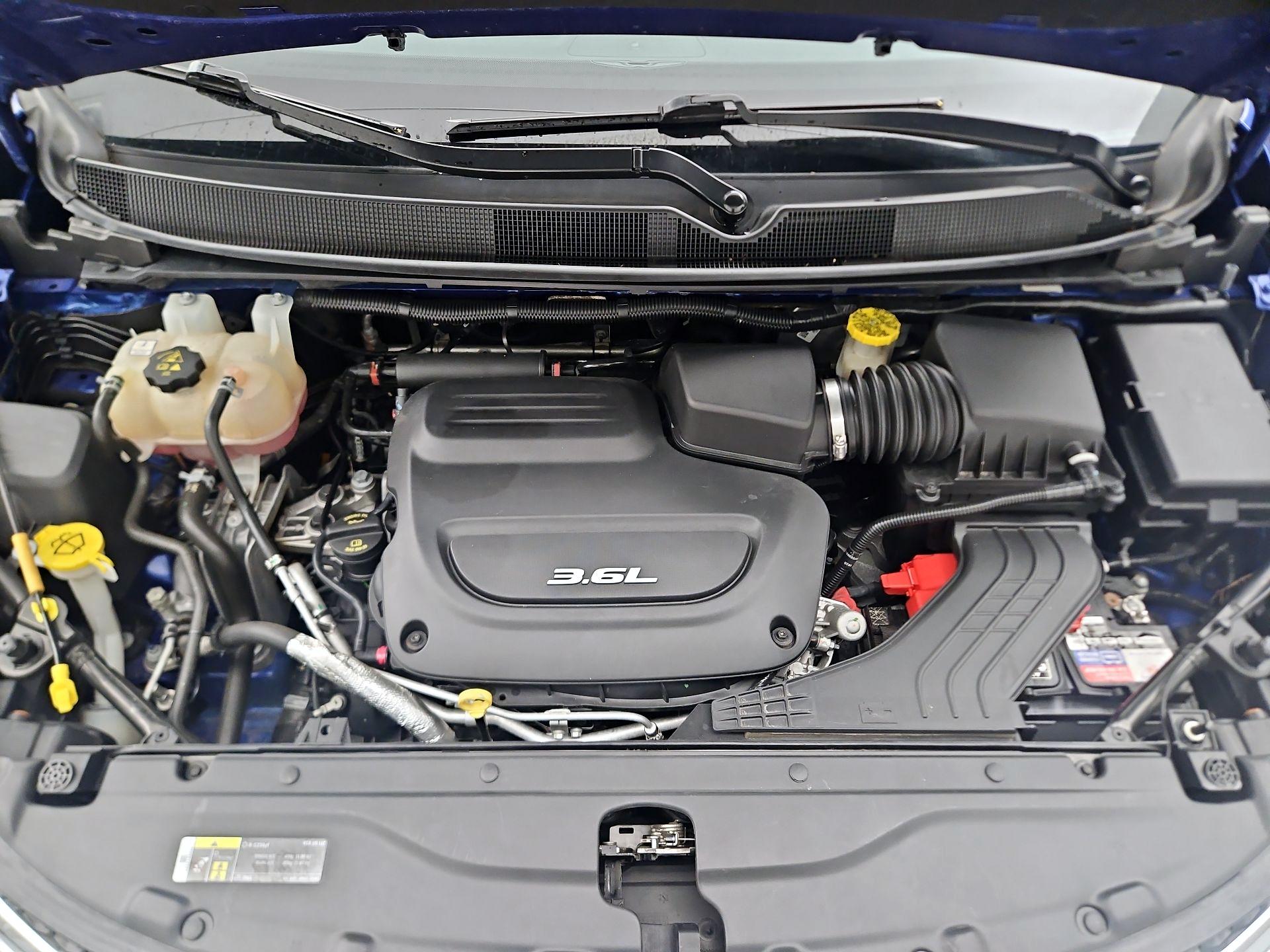 Thumbnail: 2018 Chrysler Pacifica - 20