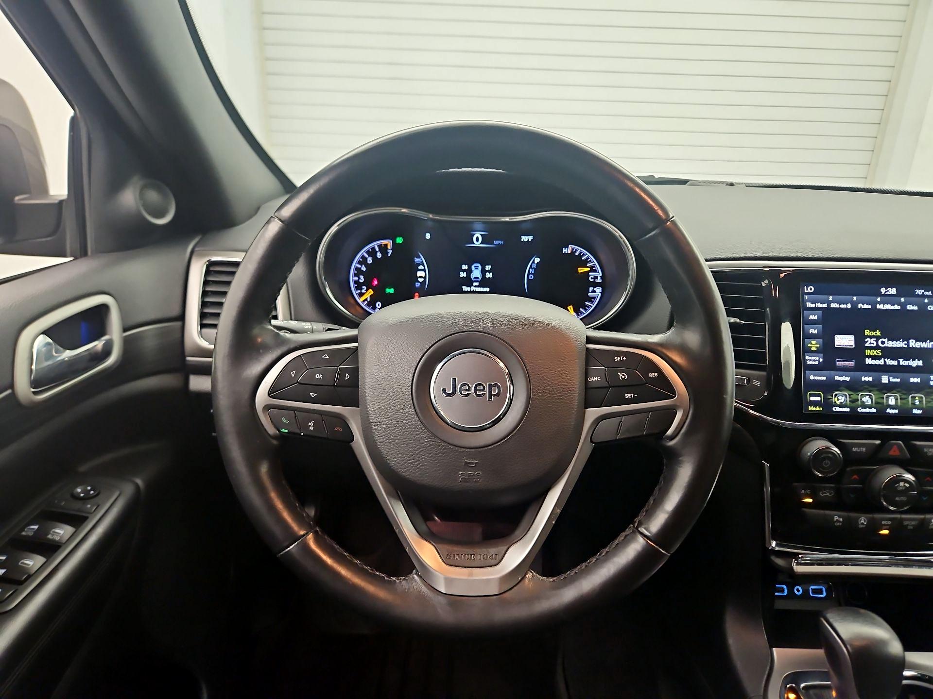 Thumbnail: 2022 Jeep Grand Cherokee - 10