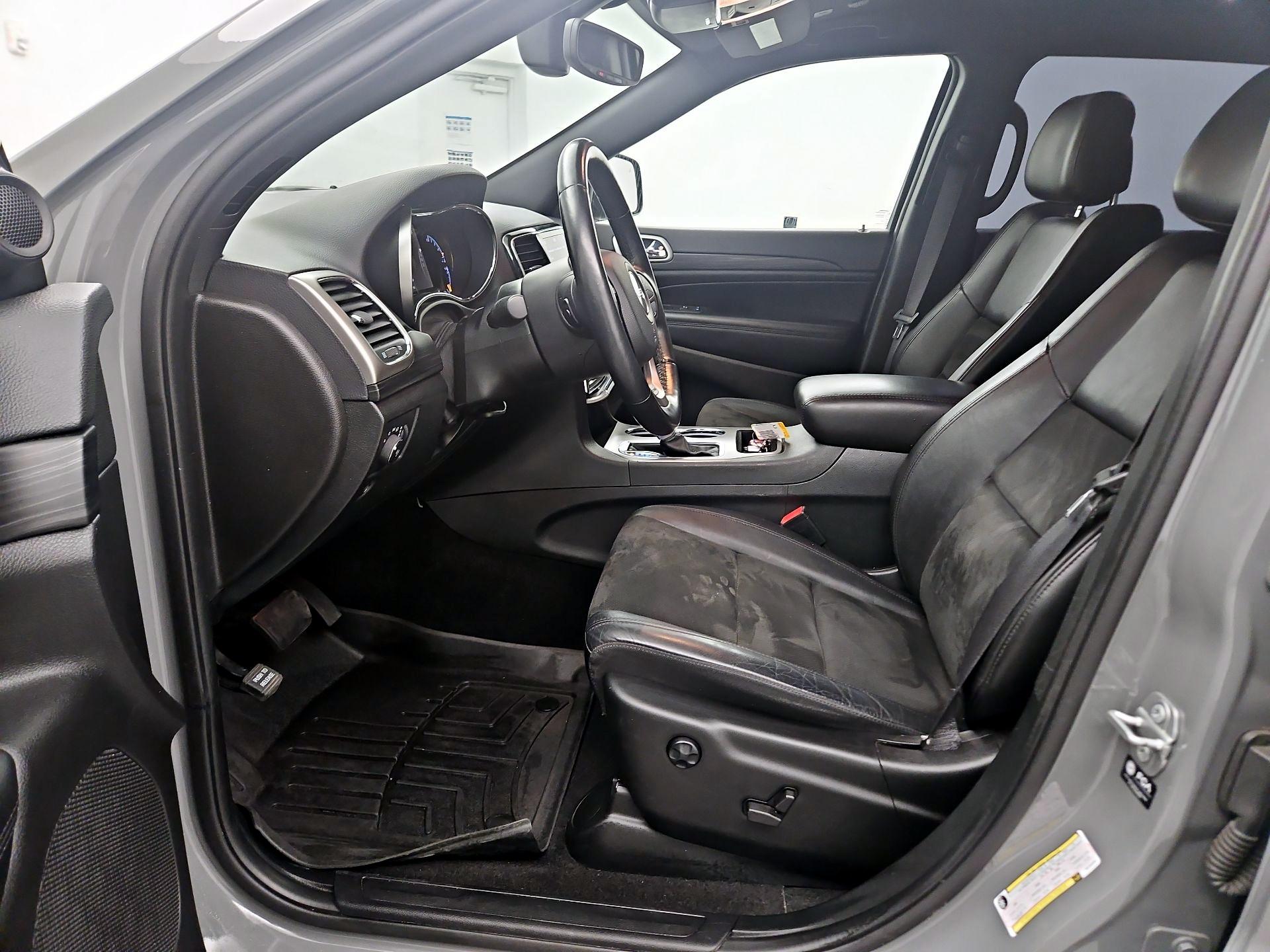 Thumbnail: 2022 Jeep Grand Cherokee - 11