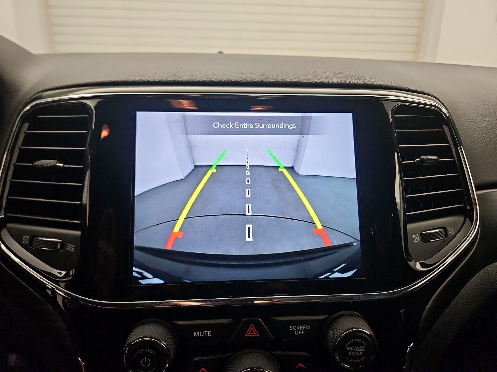 Thumbnail: 2022 Jeep Grand Cherokee - 14