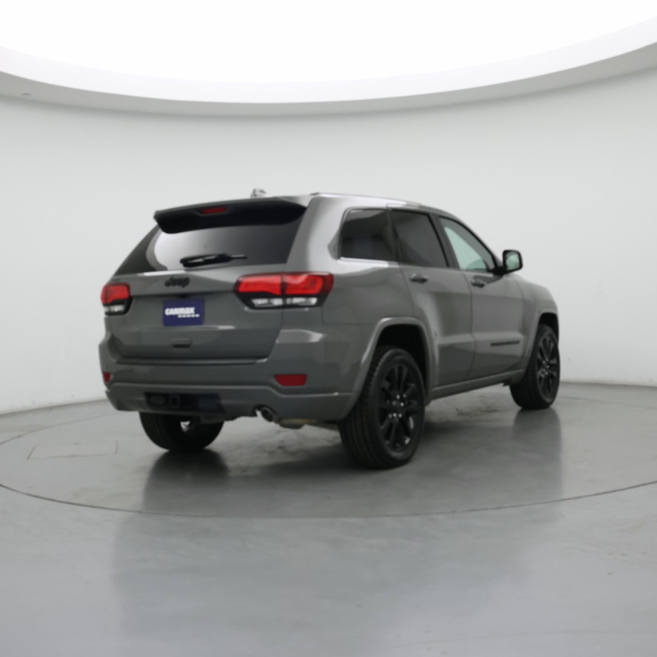 Thumbnail: 2022 Jeep Grand Cherokee - 8