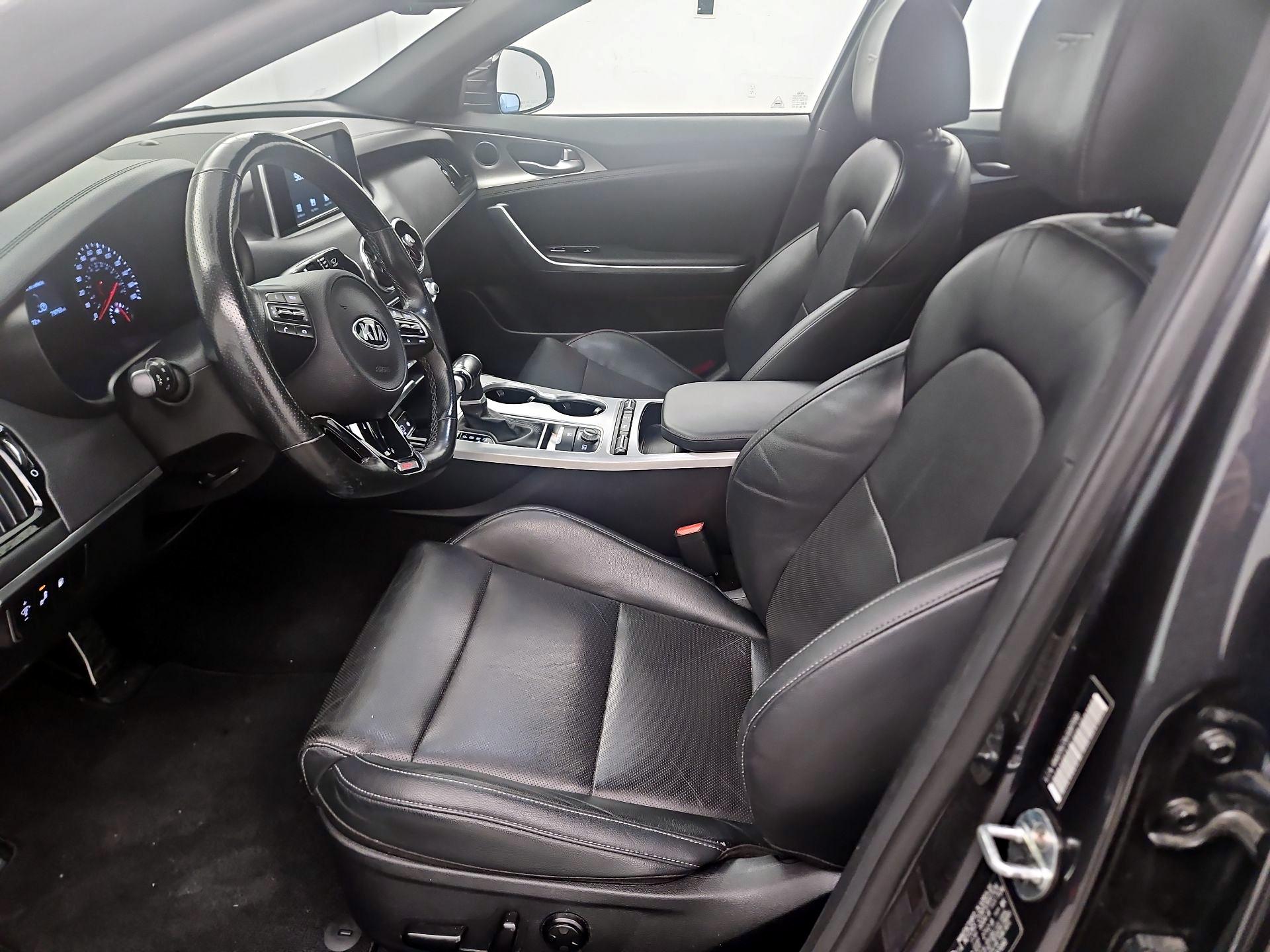 Thumbnail: 2020 Kia Stinger - 11