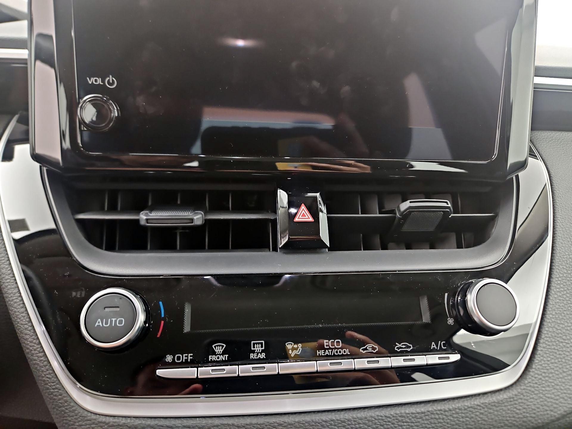 Thumbnail: 2024 Toyota Corolla - 16