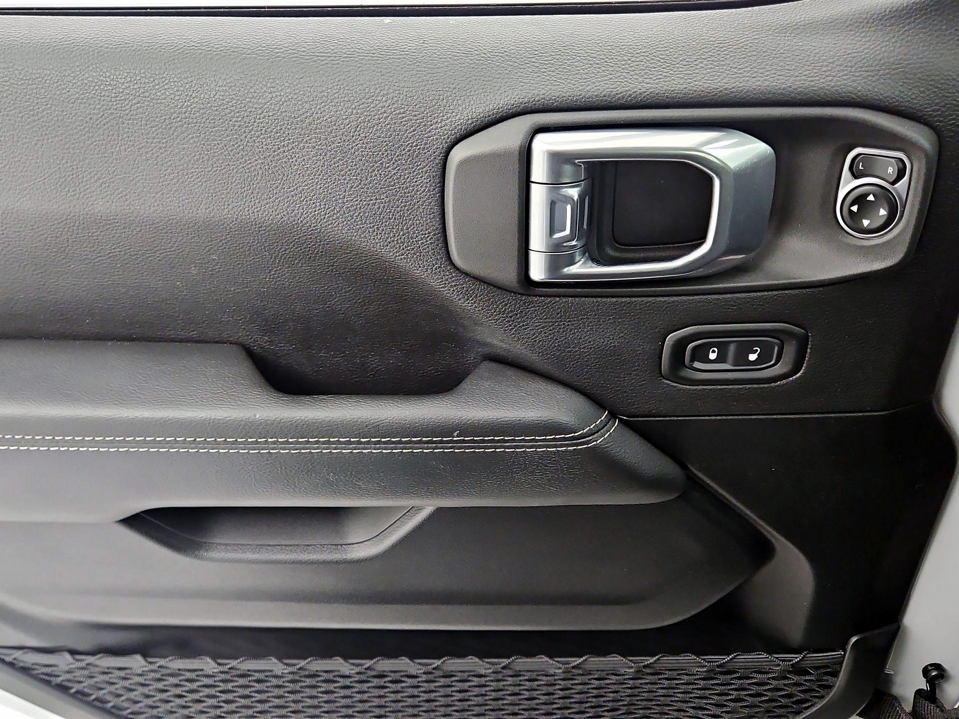 Thumbnail: 2021 Jeep Wrangler - 12