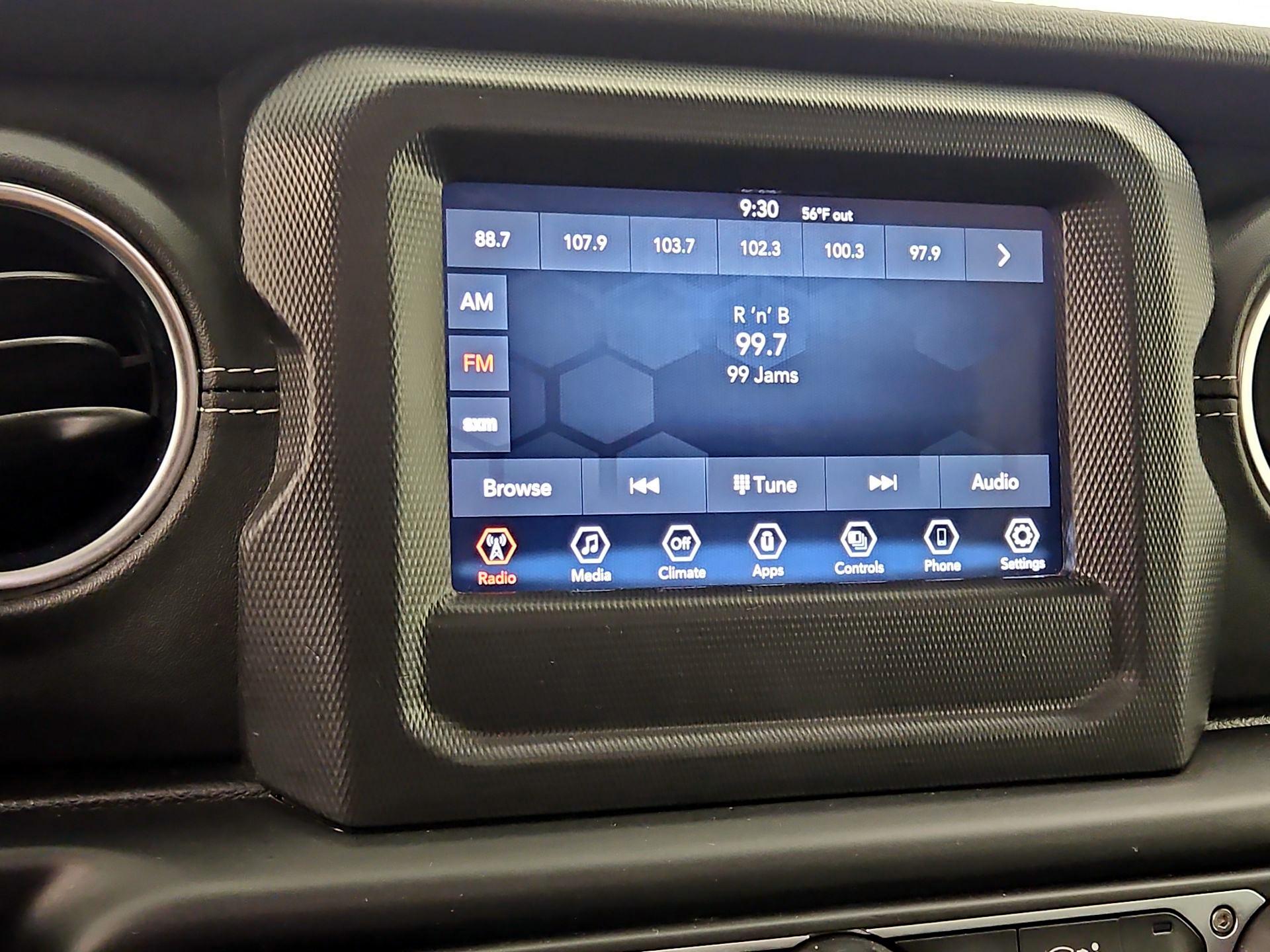 Thumbnail: 2021 Jeep Wrangler - 15