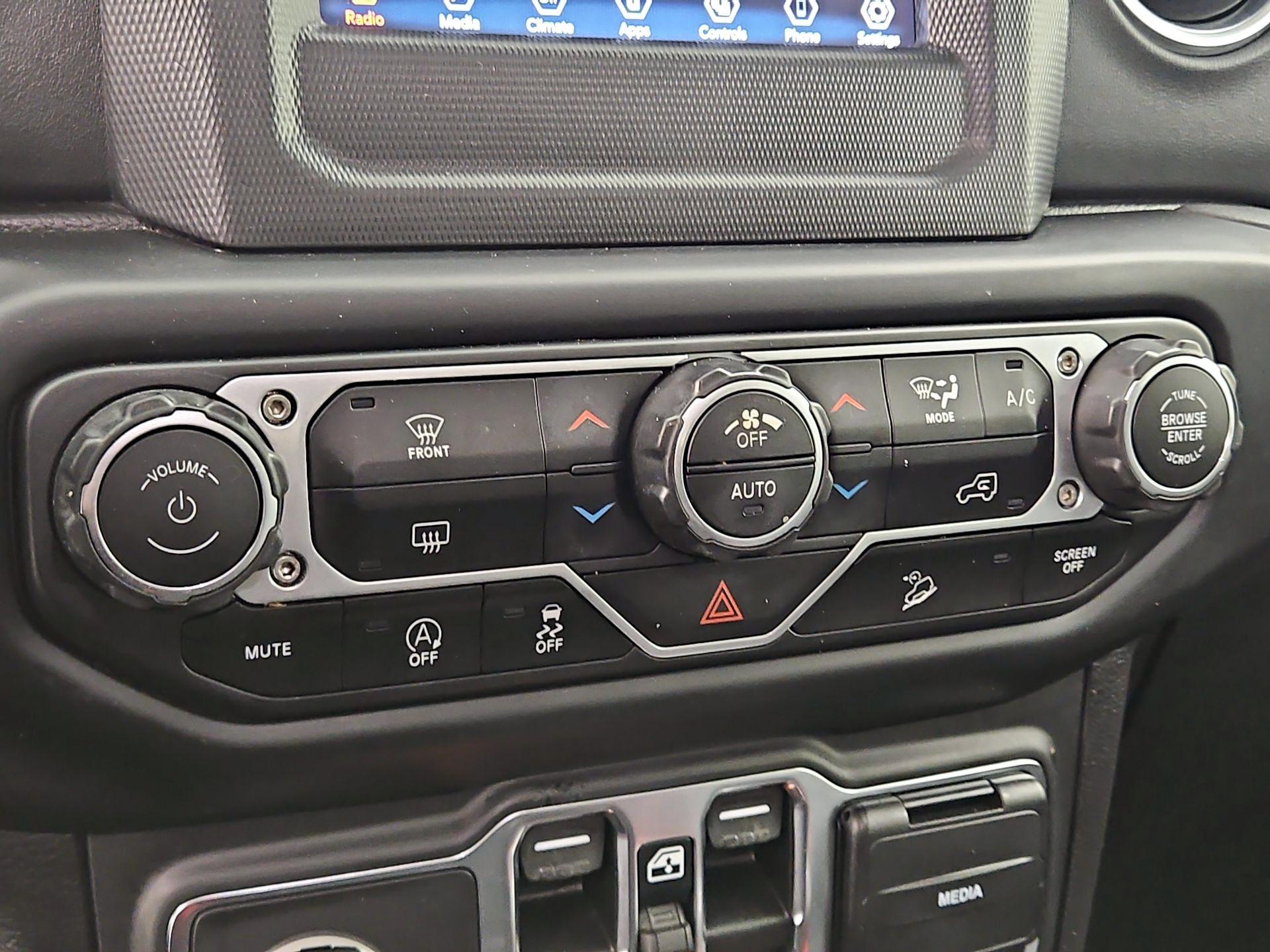 Thumbnail: 2021 Jeep Wrangler - 16