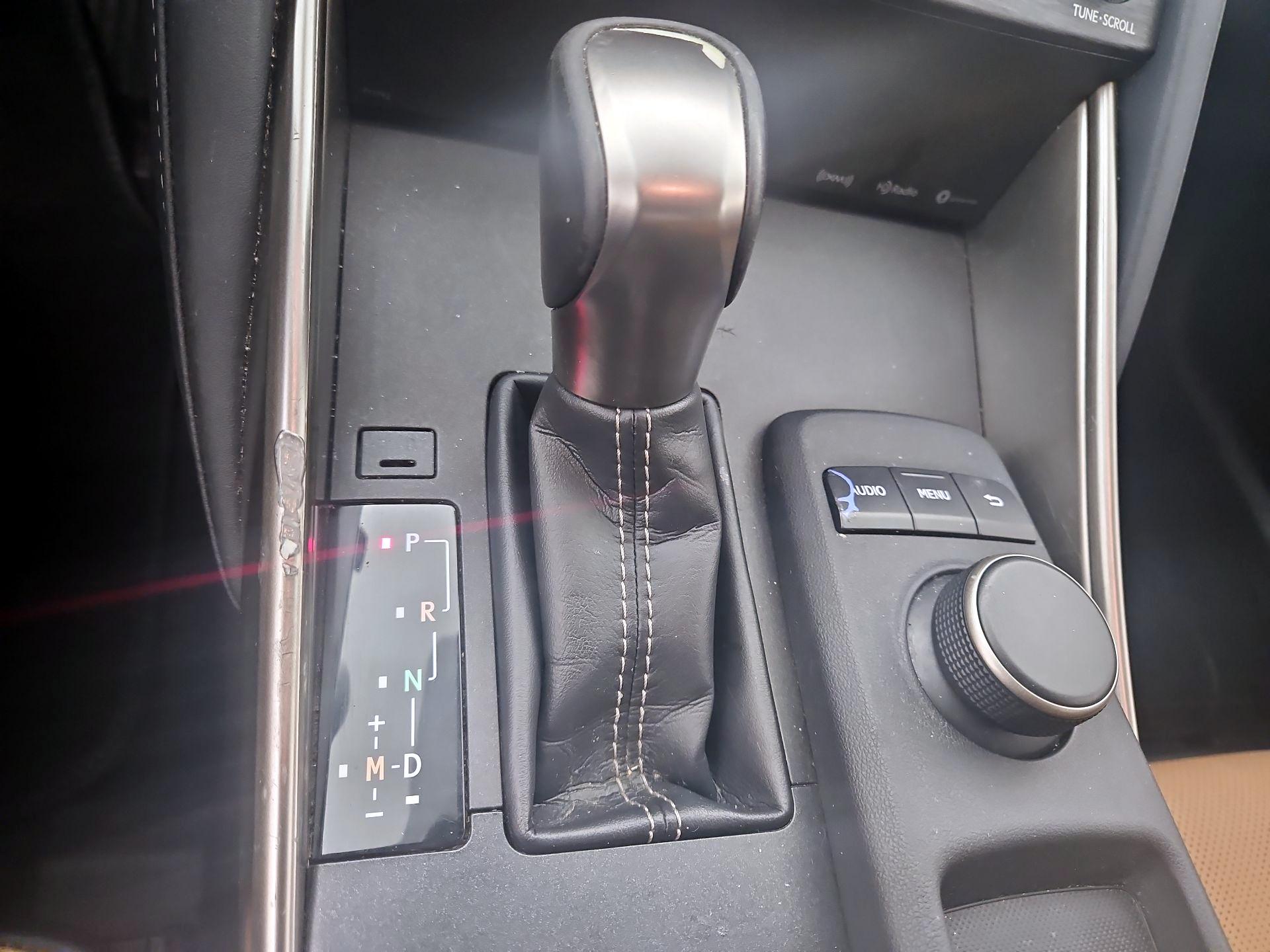 Thumbnail: 2019 Lexus IS - 17