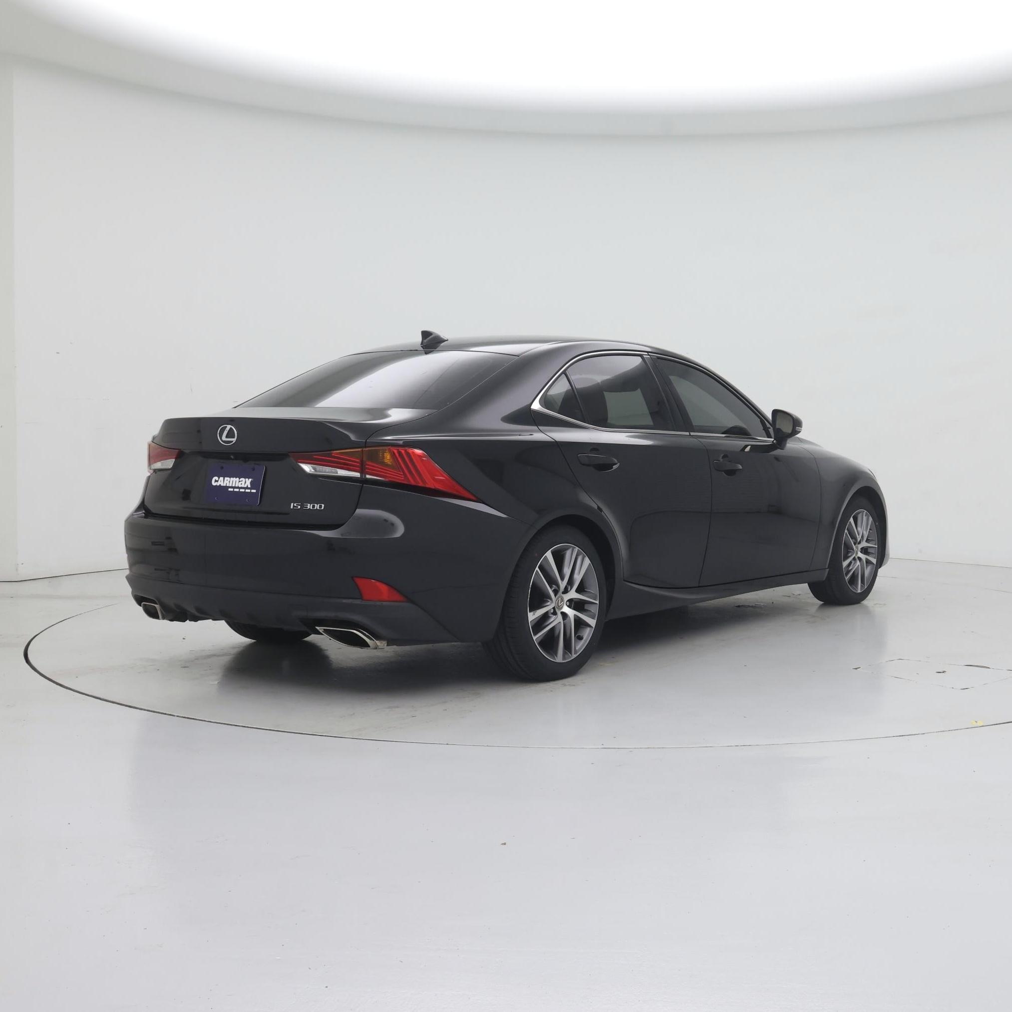 Thumbnail: 2019 Lexus IS - 8