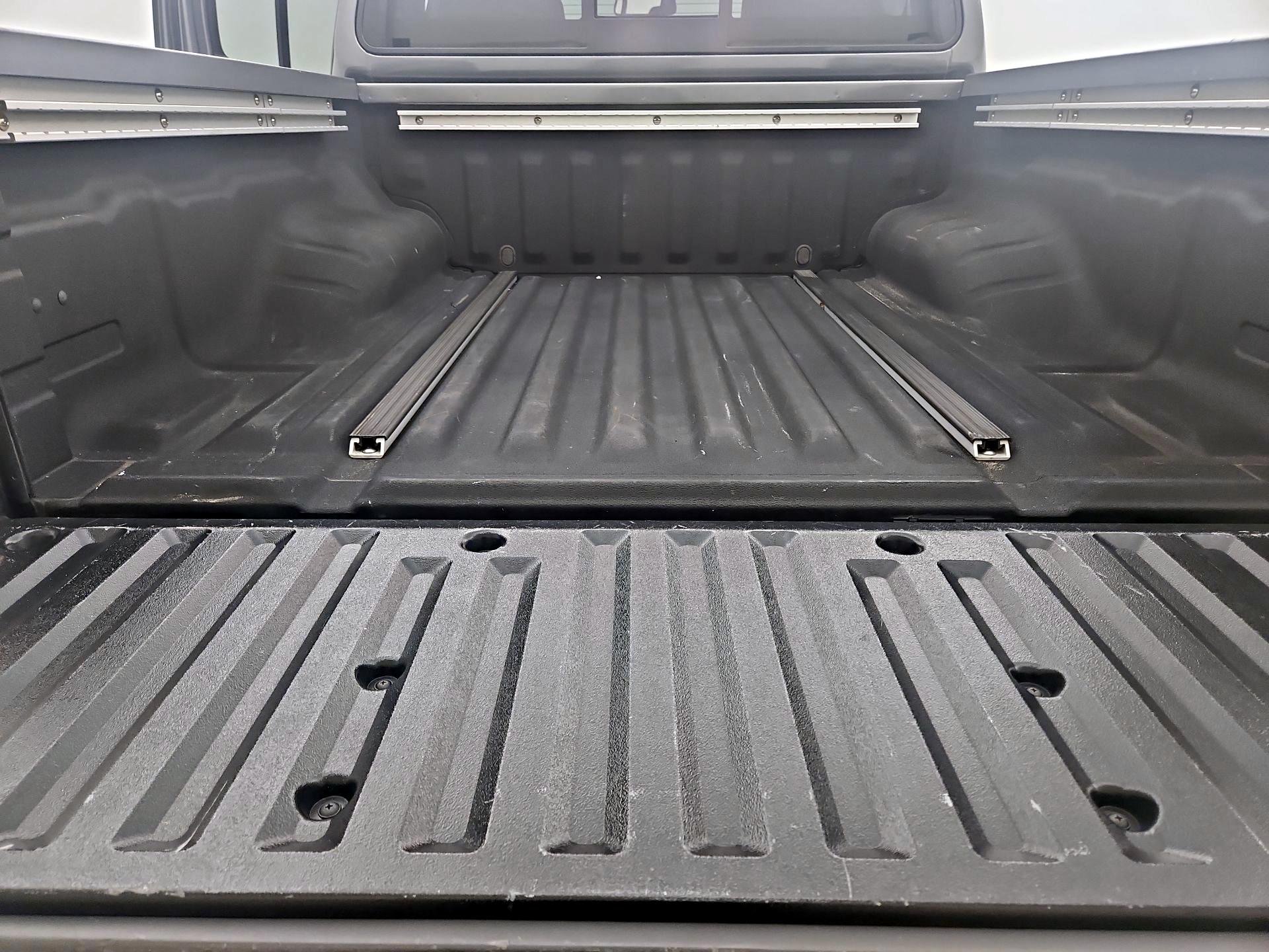 Thumbnail: 2019 Nissan Frontier - 20