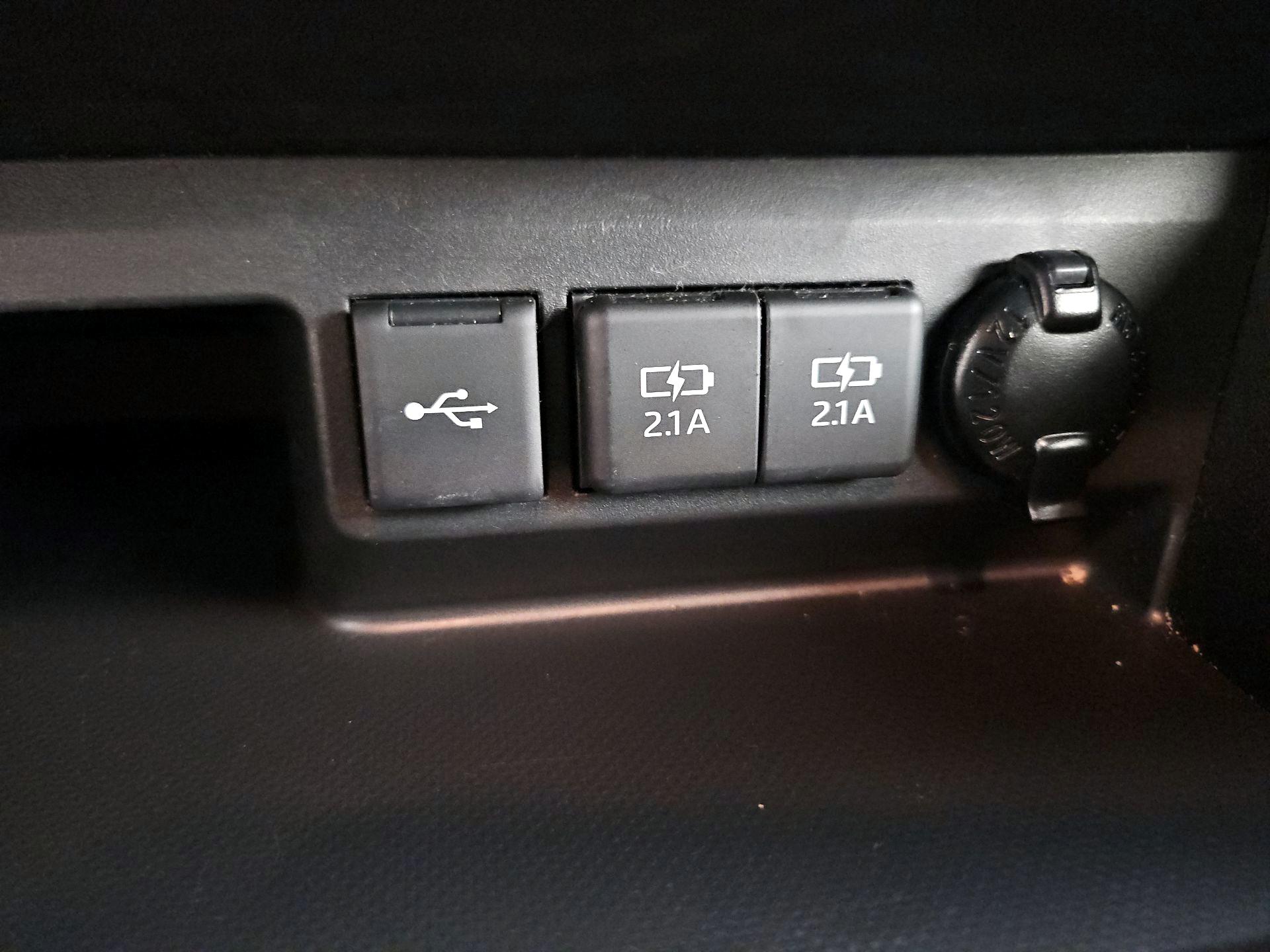 Thumbnail: 2021 Toyota Highlander - 17