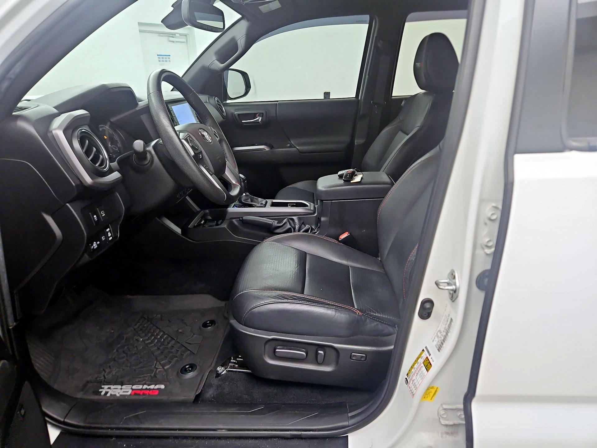 Thumbnail: 2022 Toyota Tacoma - 11