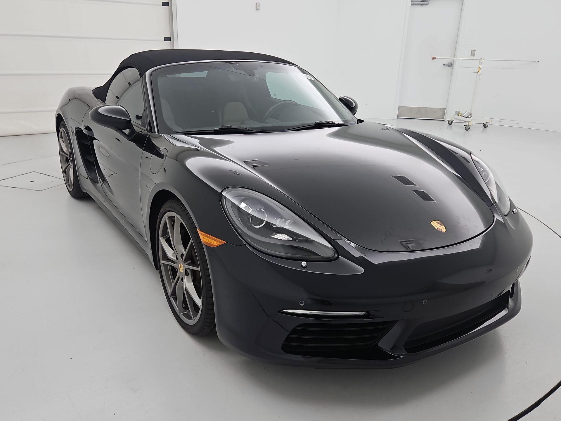 Thumbnail: 2018 Porsche 718 Boxster - 1