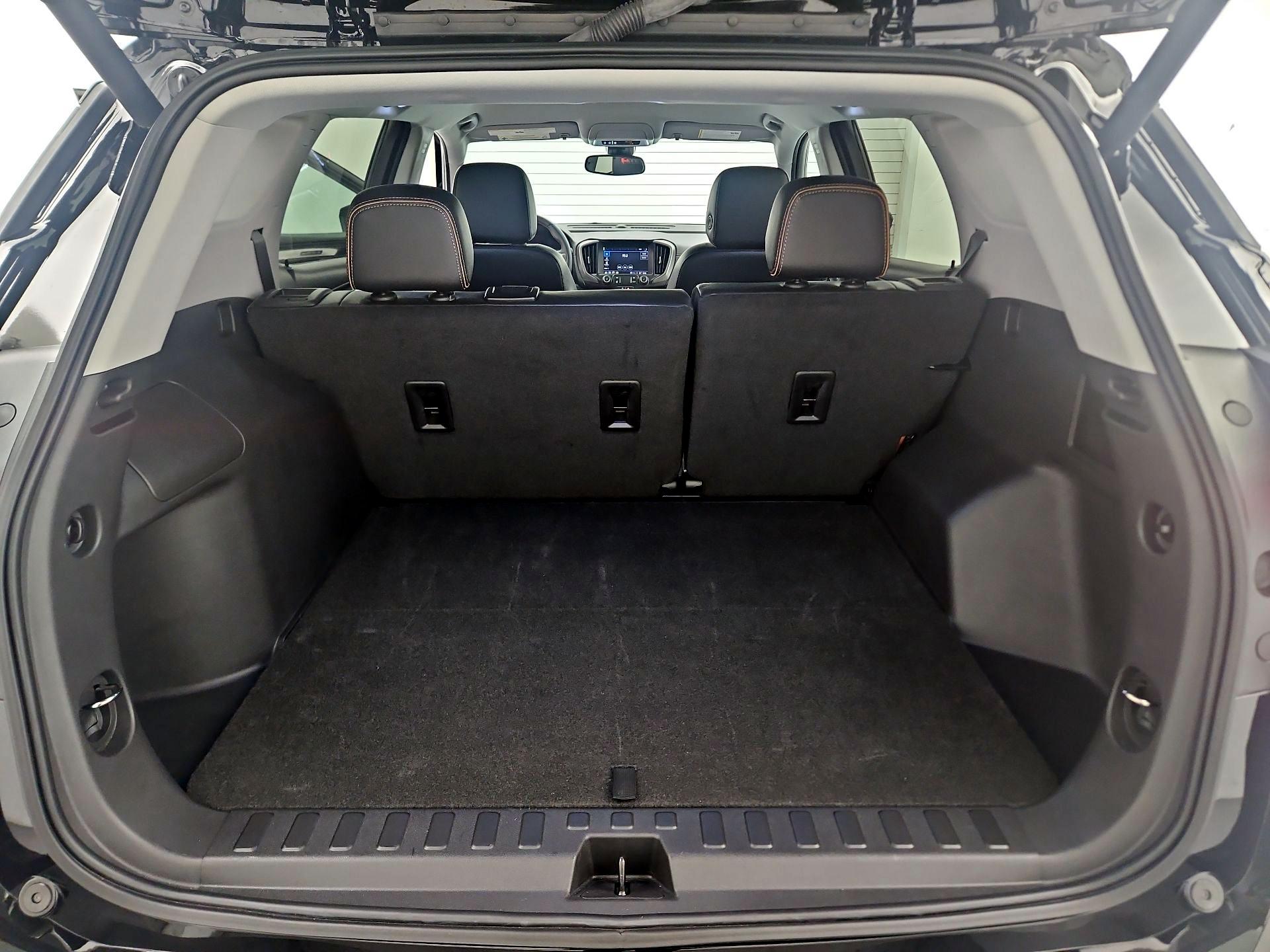 Thumbnail: 2023 GMC Terrain - 17