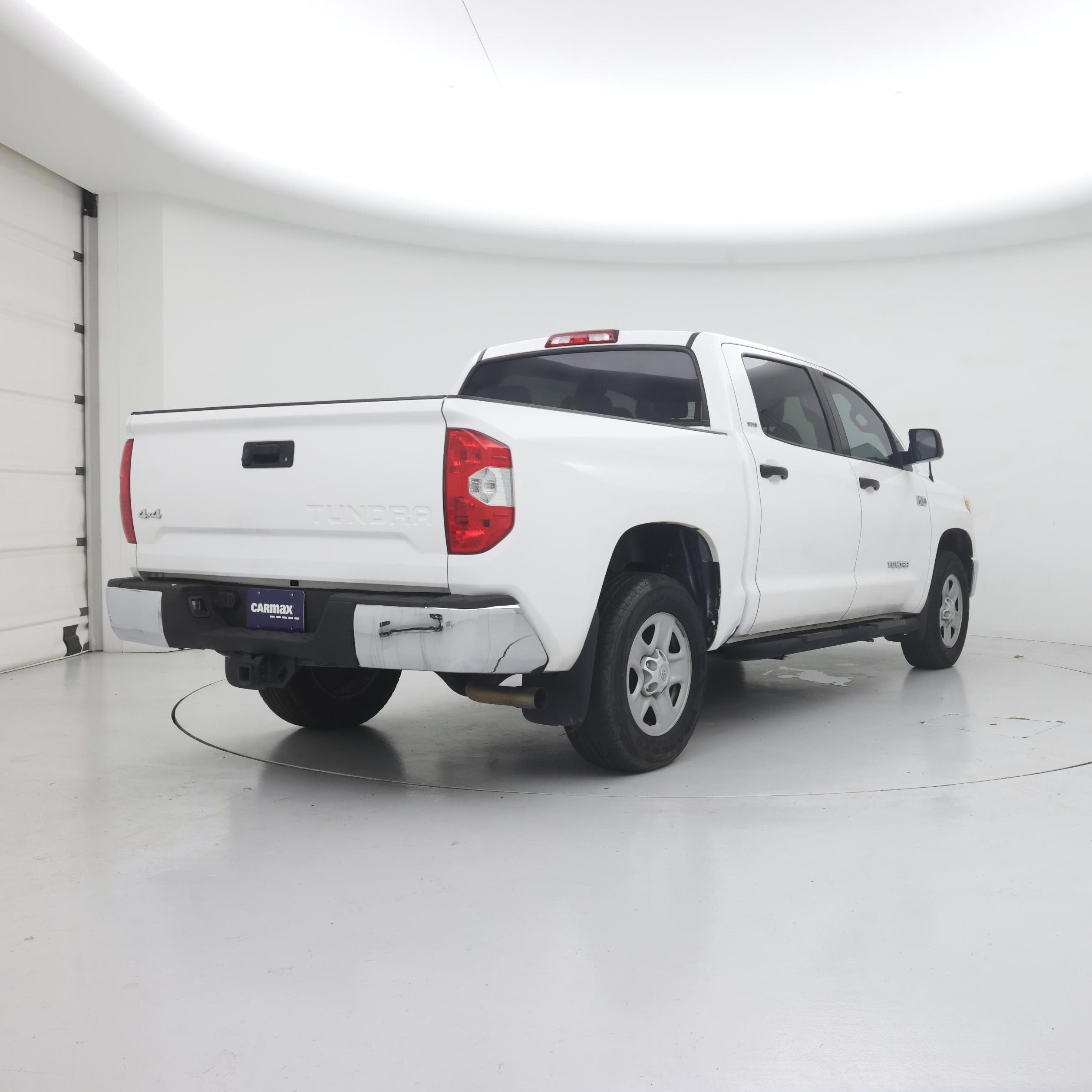 Thumbnail: 2017 Toyota Tundra - 8