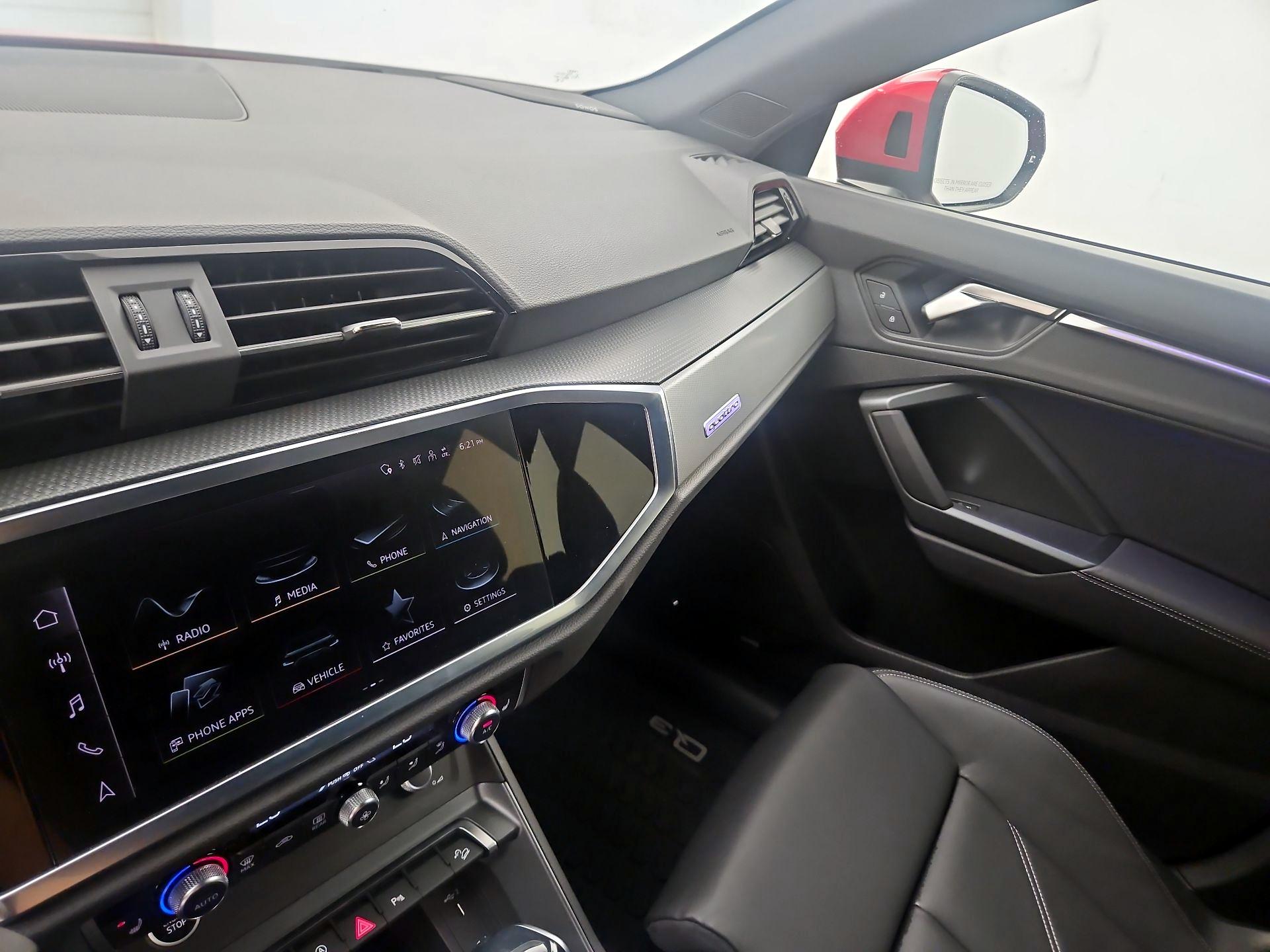 Thumbnail: 2024 Audi Q3 - 13