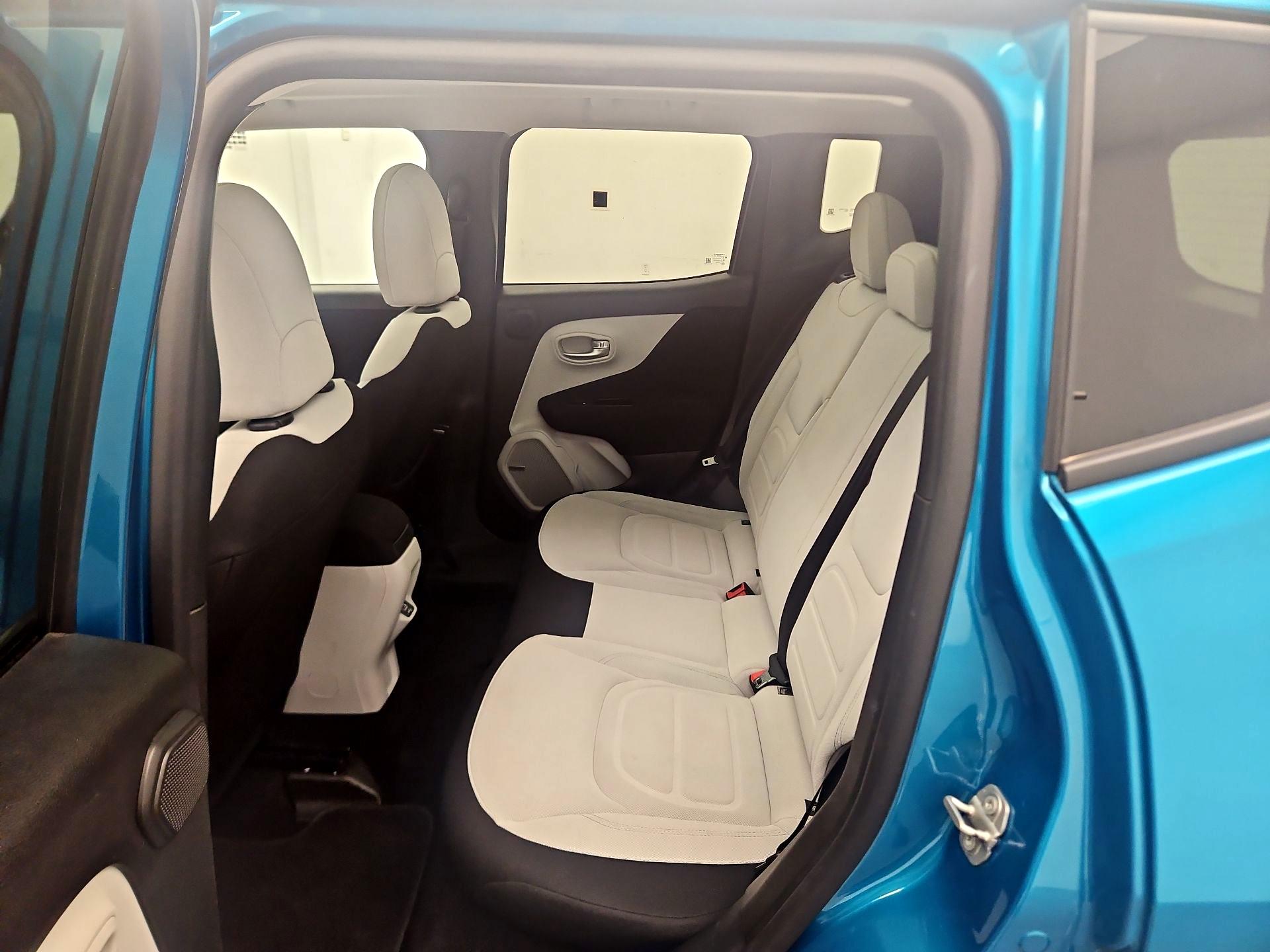 Thumbnail: 2021 Jeep Renegade - 16