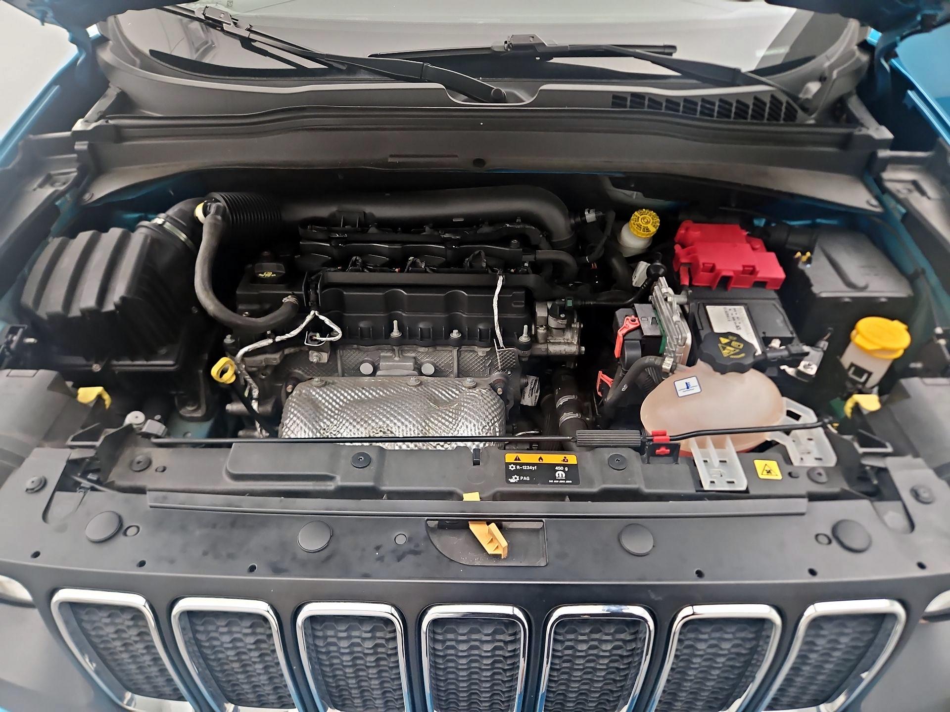 Thumbnail: 2021 Jeep Renegade - 18