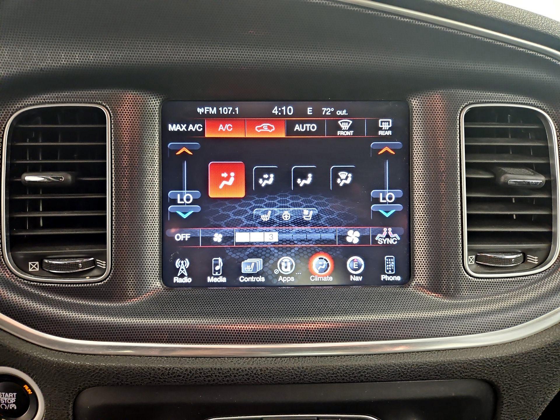 Thumbnail: 2016 Dodge Charger - 15