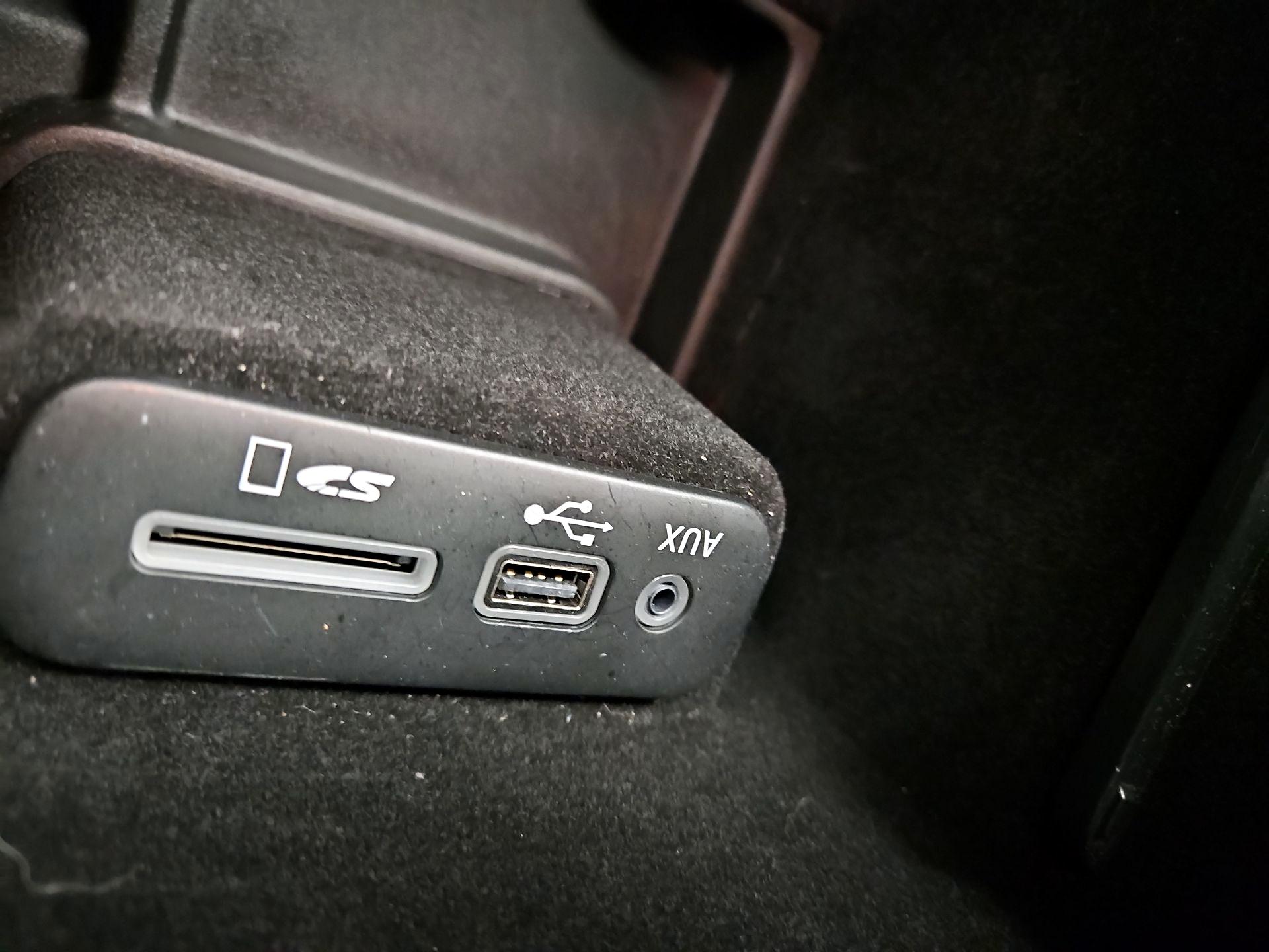 Thumbnail: 2016 Dodge Charger - 18