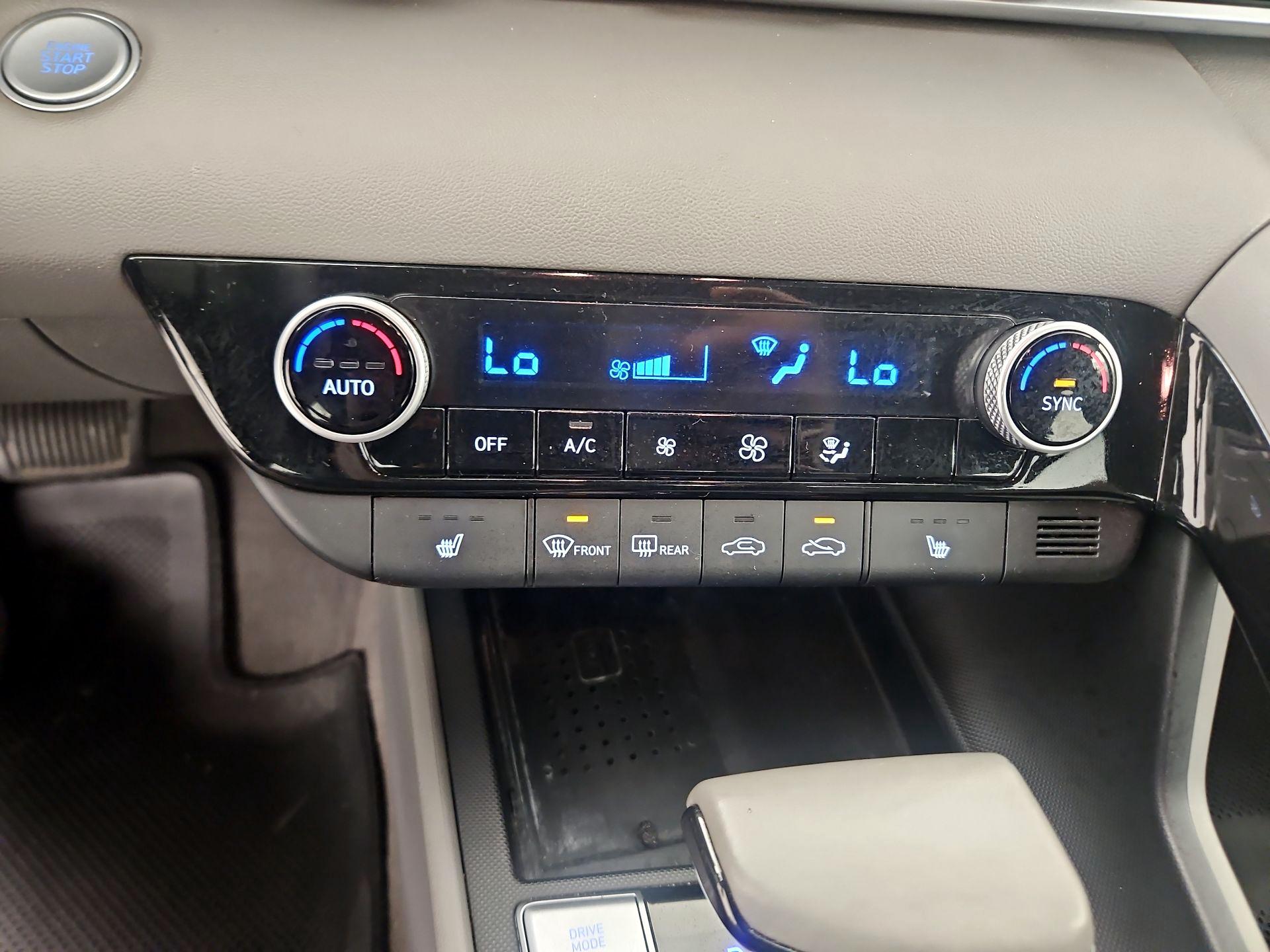 Thumbnail: 2021 Hyundai Elantra - 16