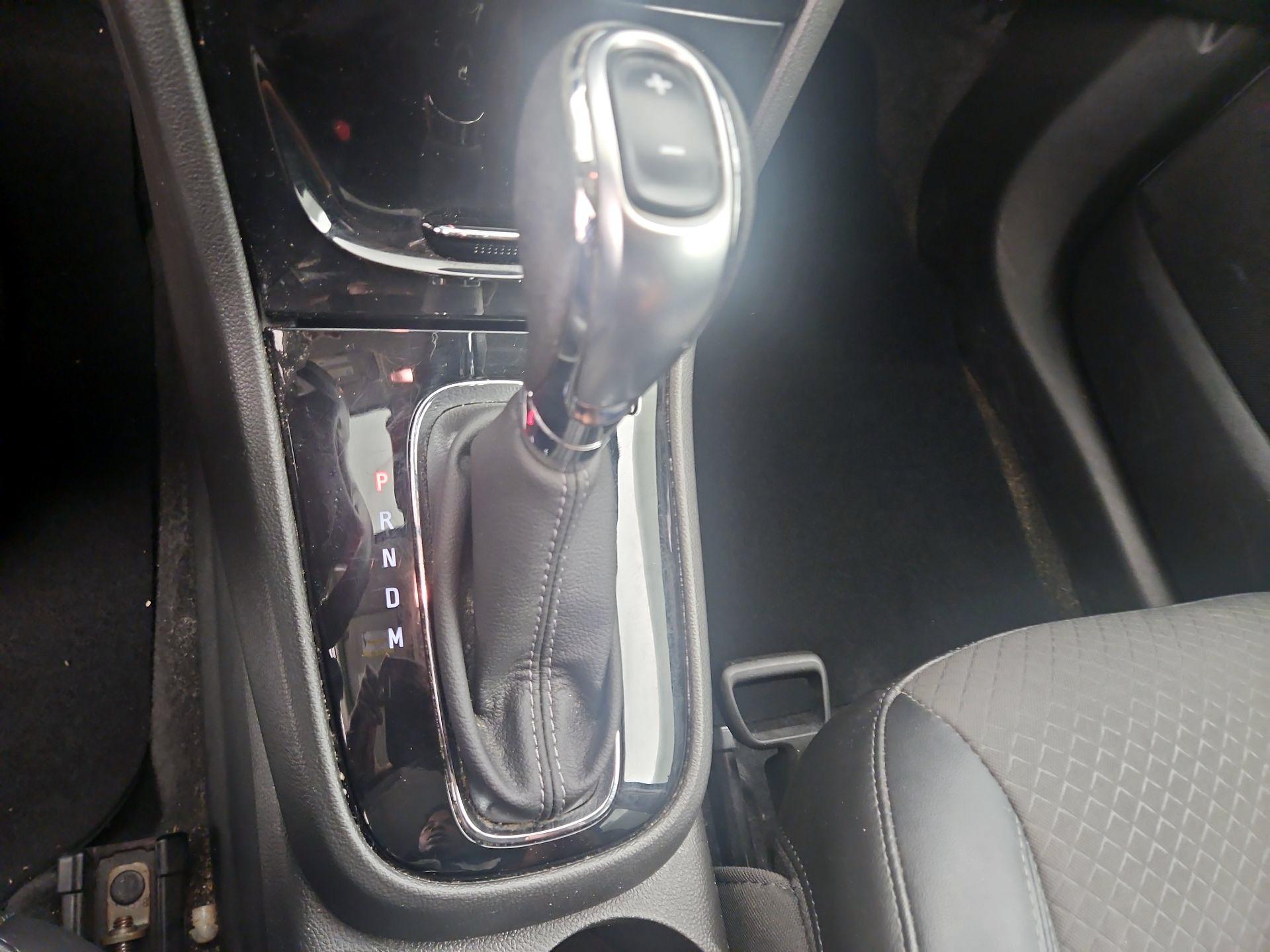 Thumbnail: 2019 Buick Encore - 17