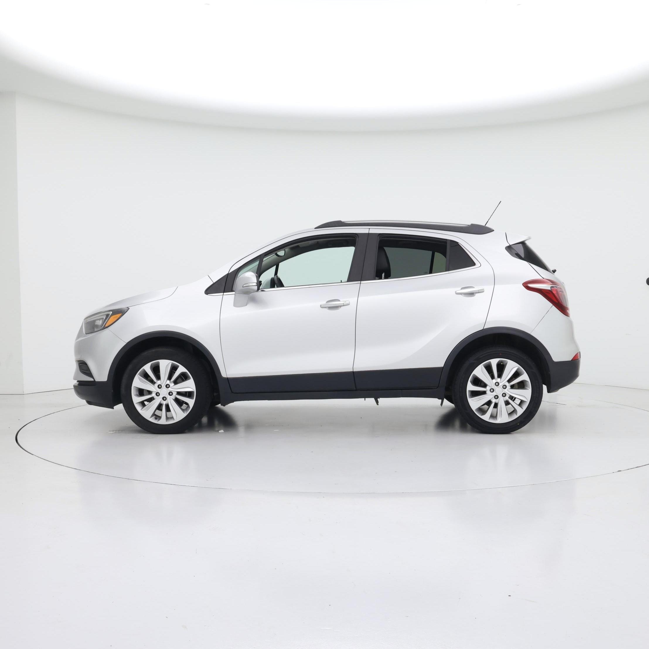 Thumbnail: 2019 Buick Encore - 3