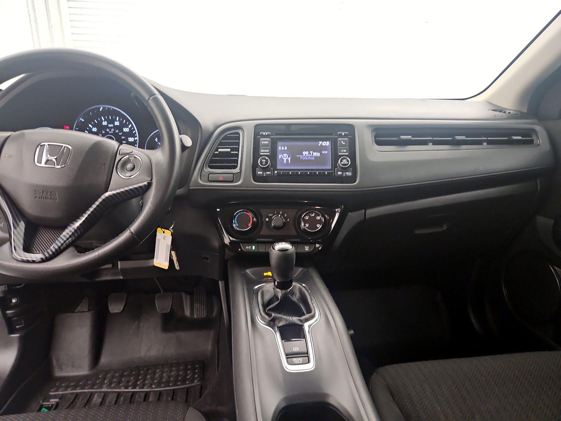 Thumbnail: 2016 Honda HR-V - 9