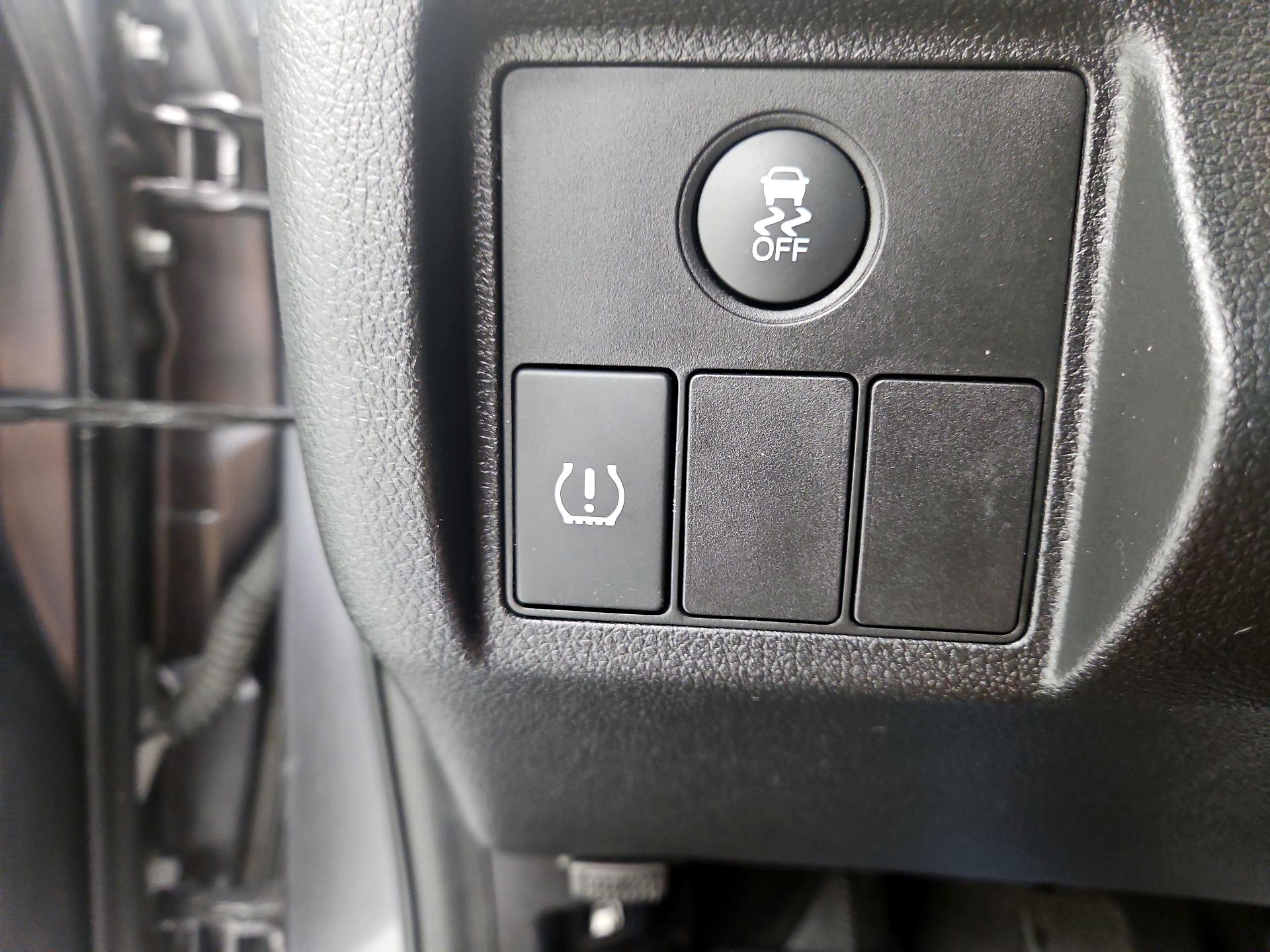 Thumbnail: 2016 Honda HR-V - 13