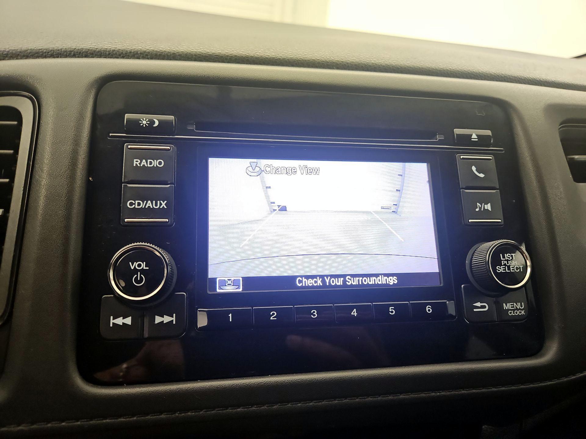 Thumbnail: 2016 Honda HR-V - 14