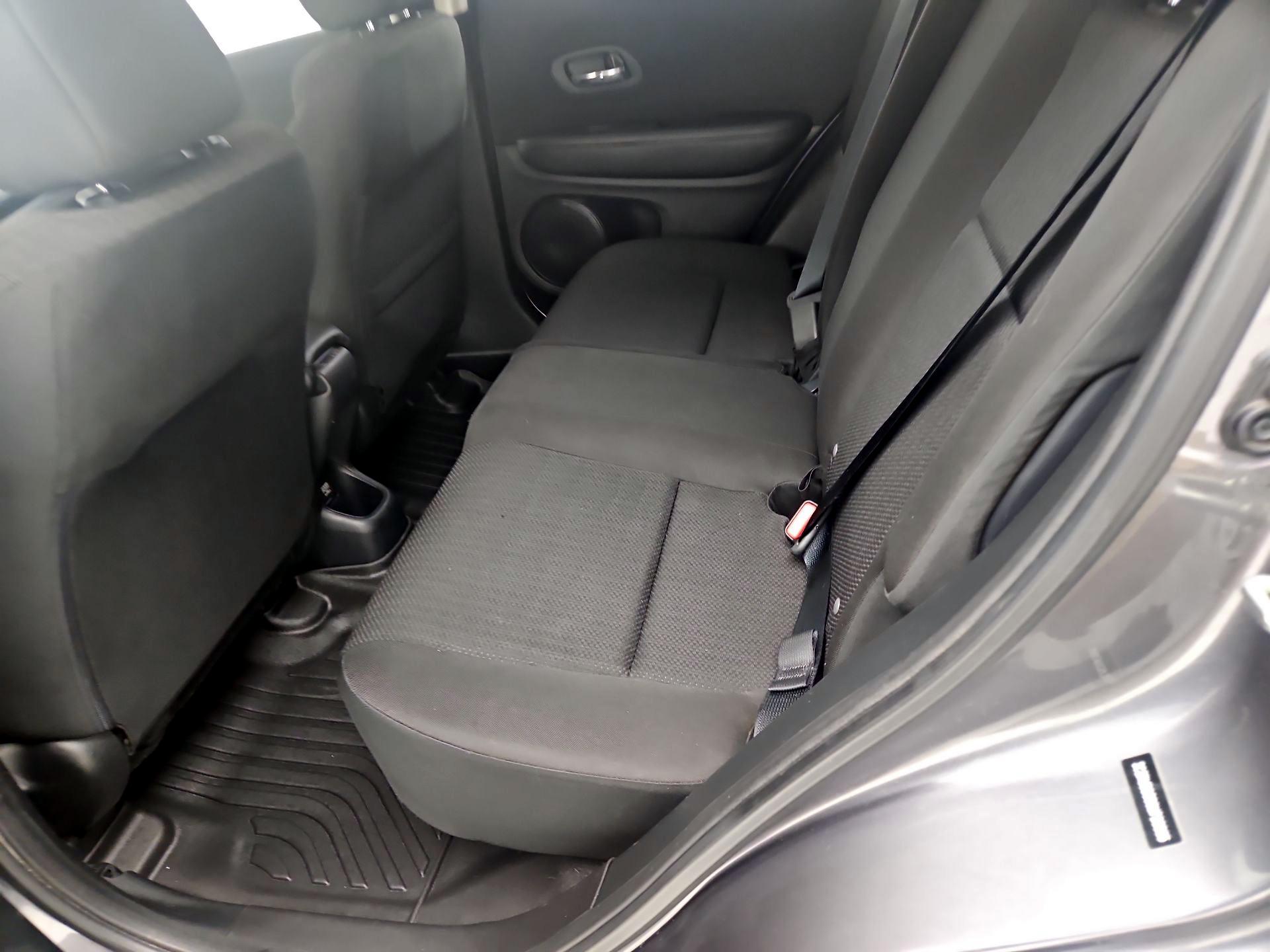 Thumbnail: 2016 Honda HR-V - 19