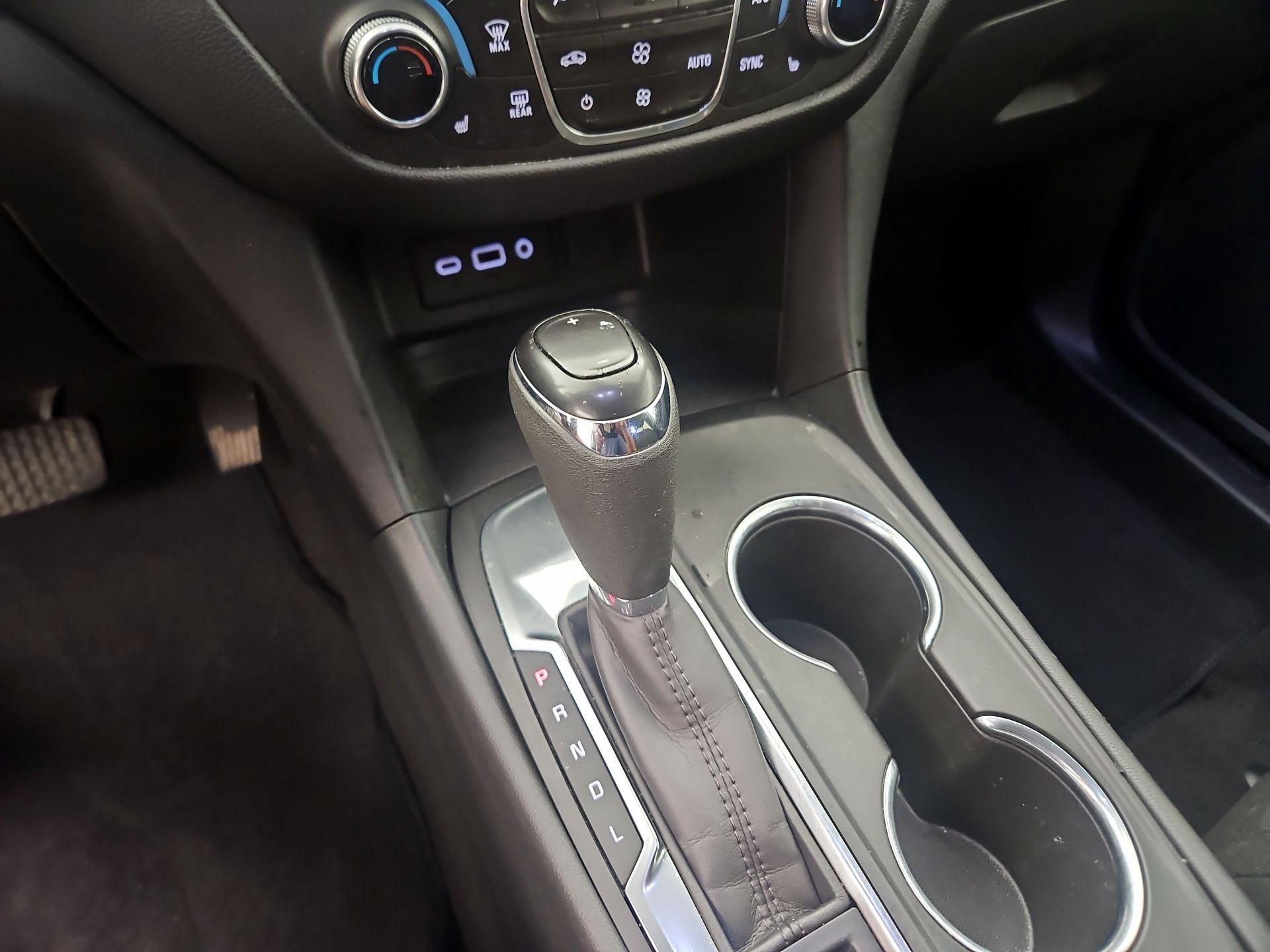 Thumbnail: 2020 Chevrolet Equinox - 17
