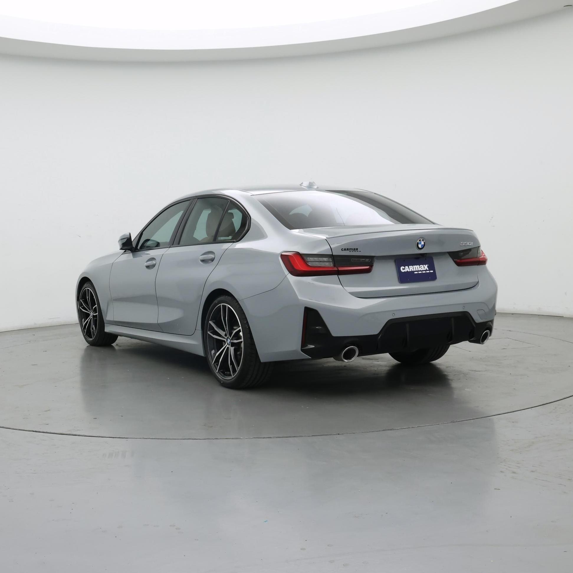 Thumbnail: 2023 BMW 3 Series - 2