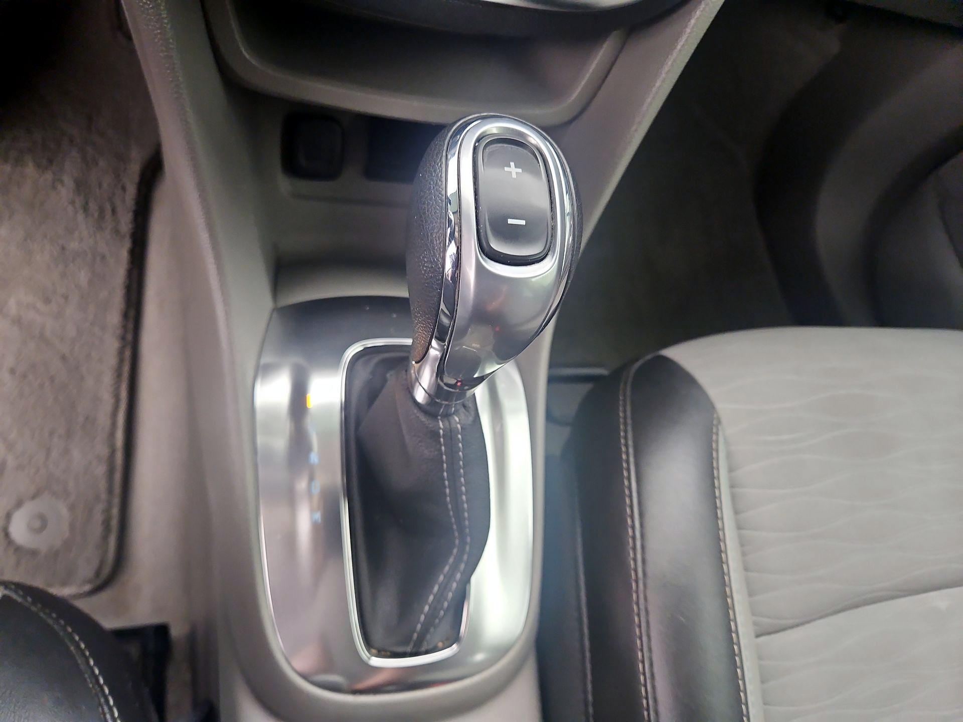 Thumbnail: 2015 Buick Encore - 17