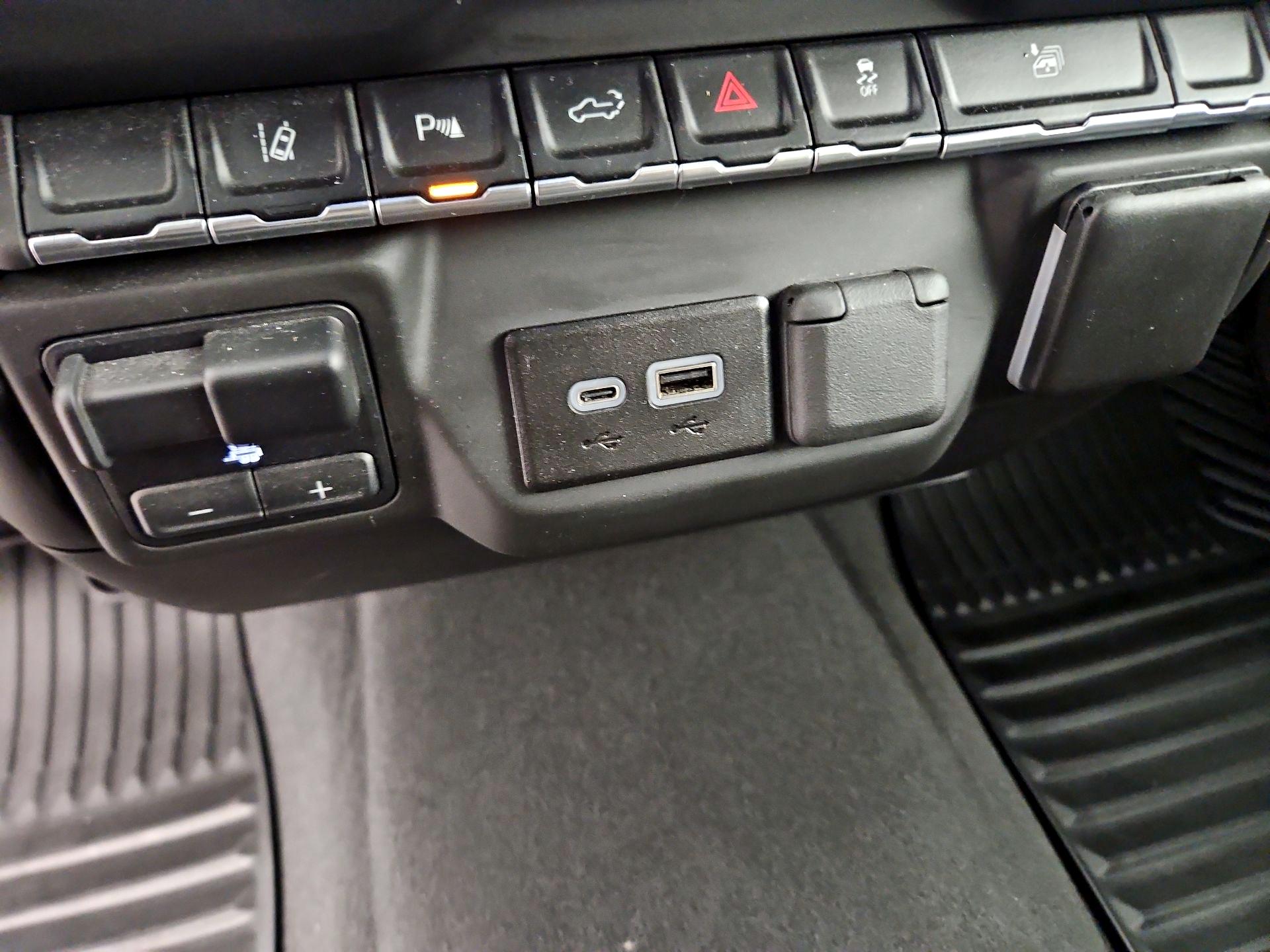 Thumbnail: 2024 Chevrolet Silverado 2500 - 18