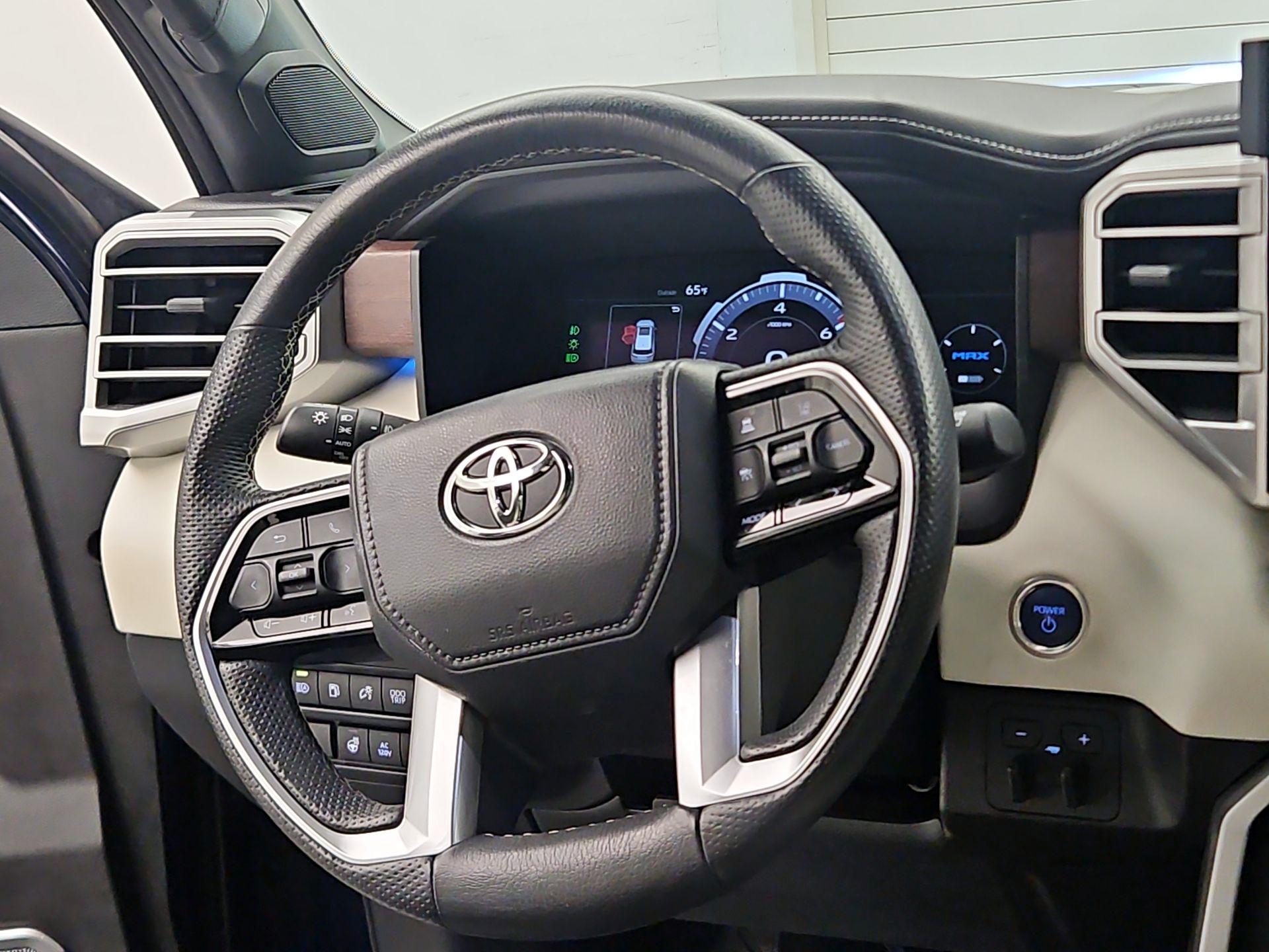 Thumbnail: 2024 Toyota Sequoia - 10