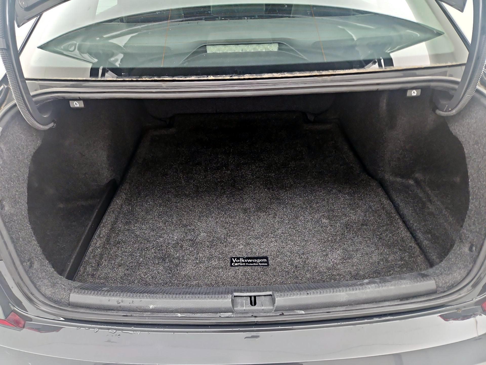 Thumbnail: 2017 Volkswagen Passat - 20