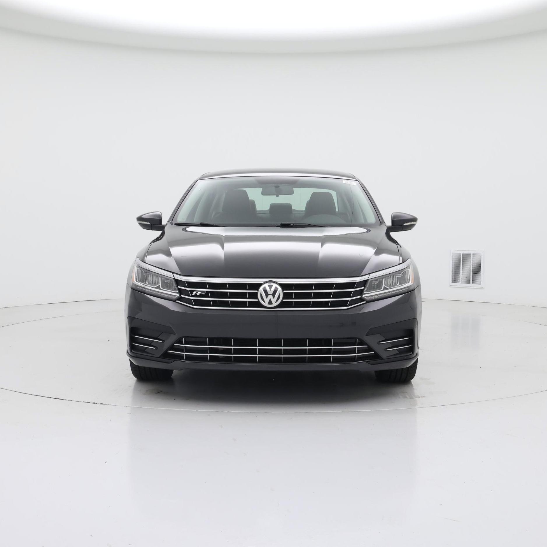 Thumbnail: 2017 Volkswagen Passat - 5