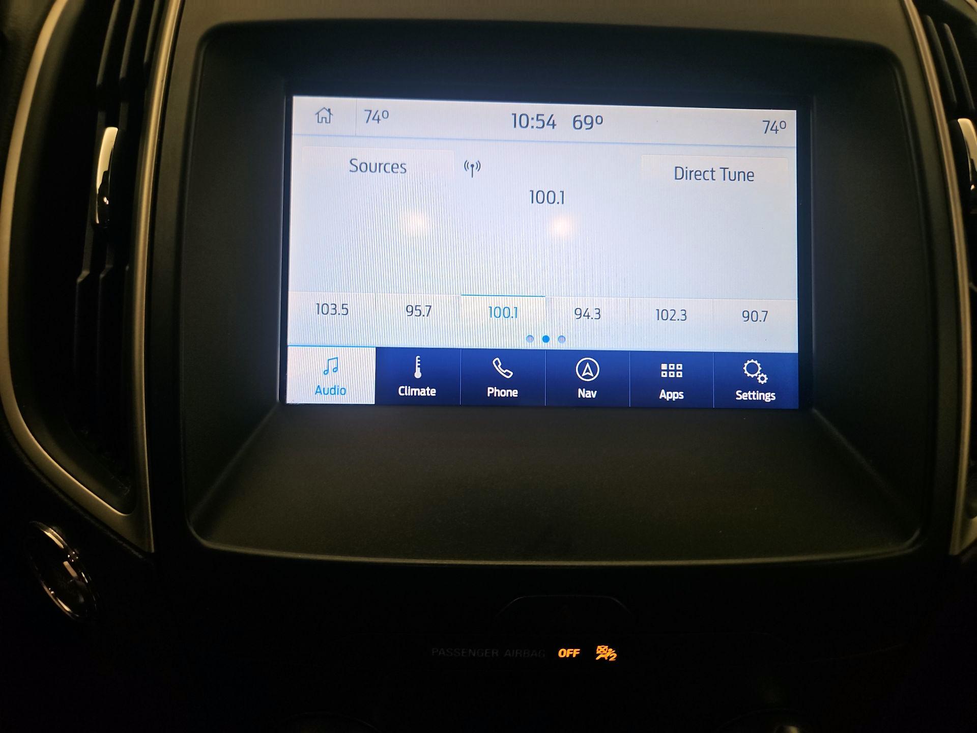 Thumbnail: 2020 Ford Edge - 16