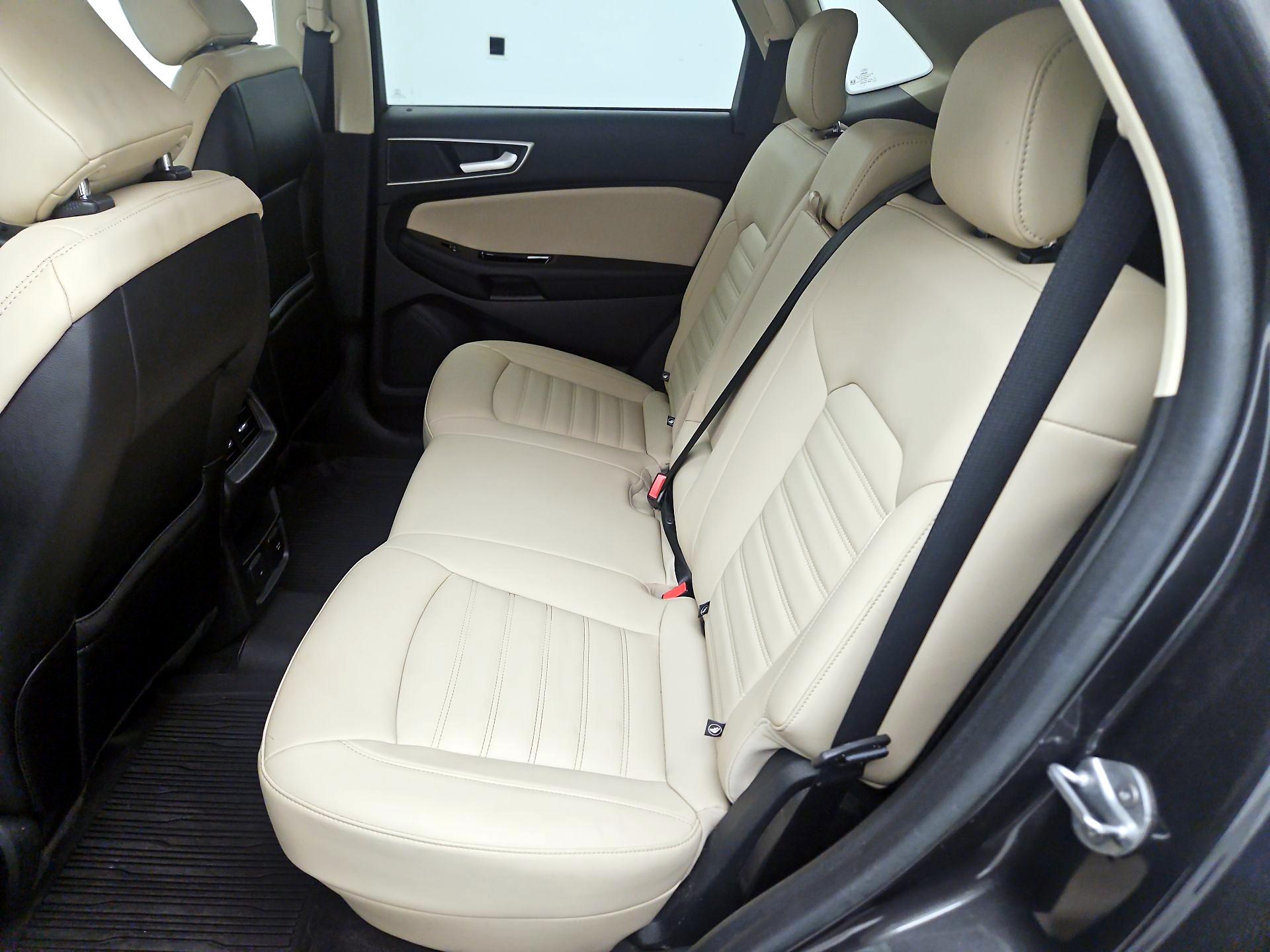 Thumbnail: 2020 Ford Edge - 20