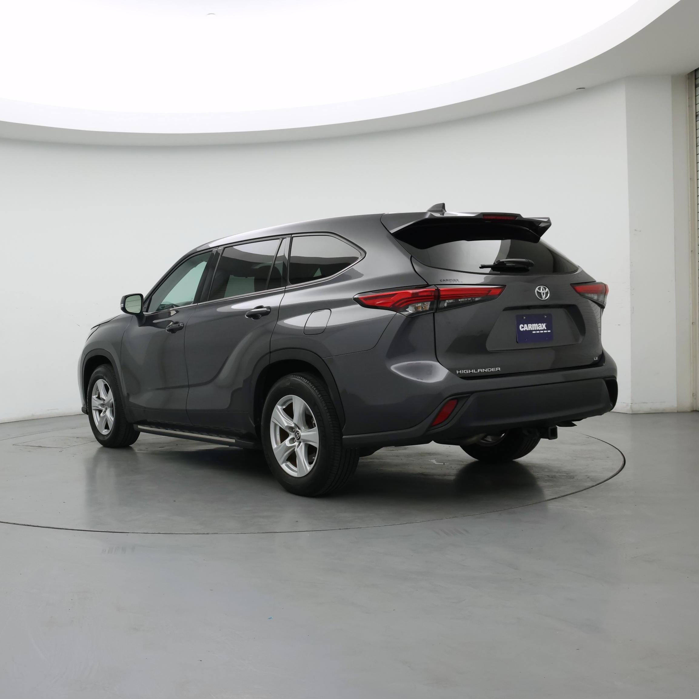 Thumbnail: 2022 Toyota Highlander - 2