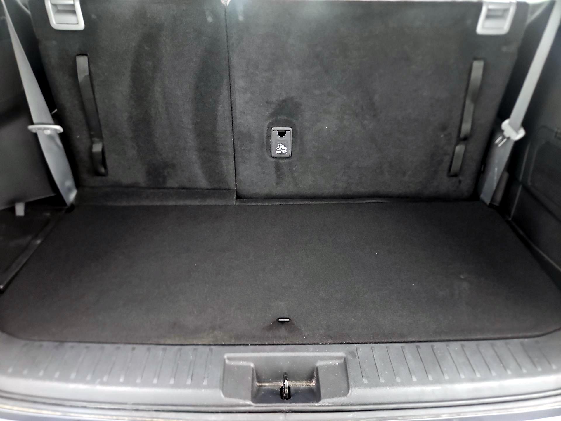 Thumbnail: 2022 Toyota Highlander - 20