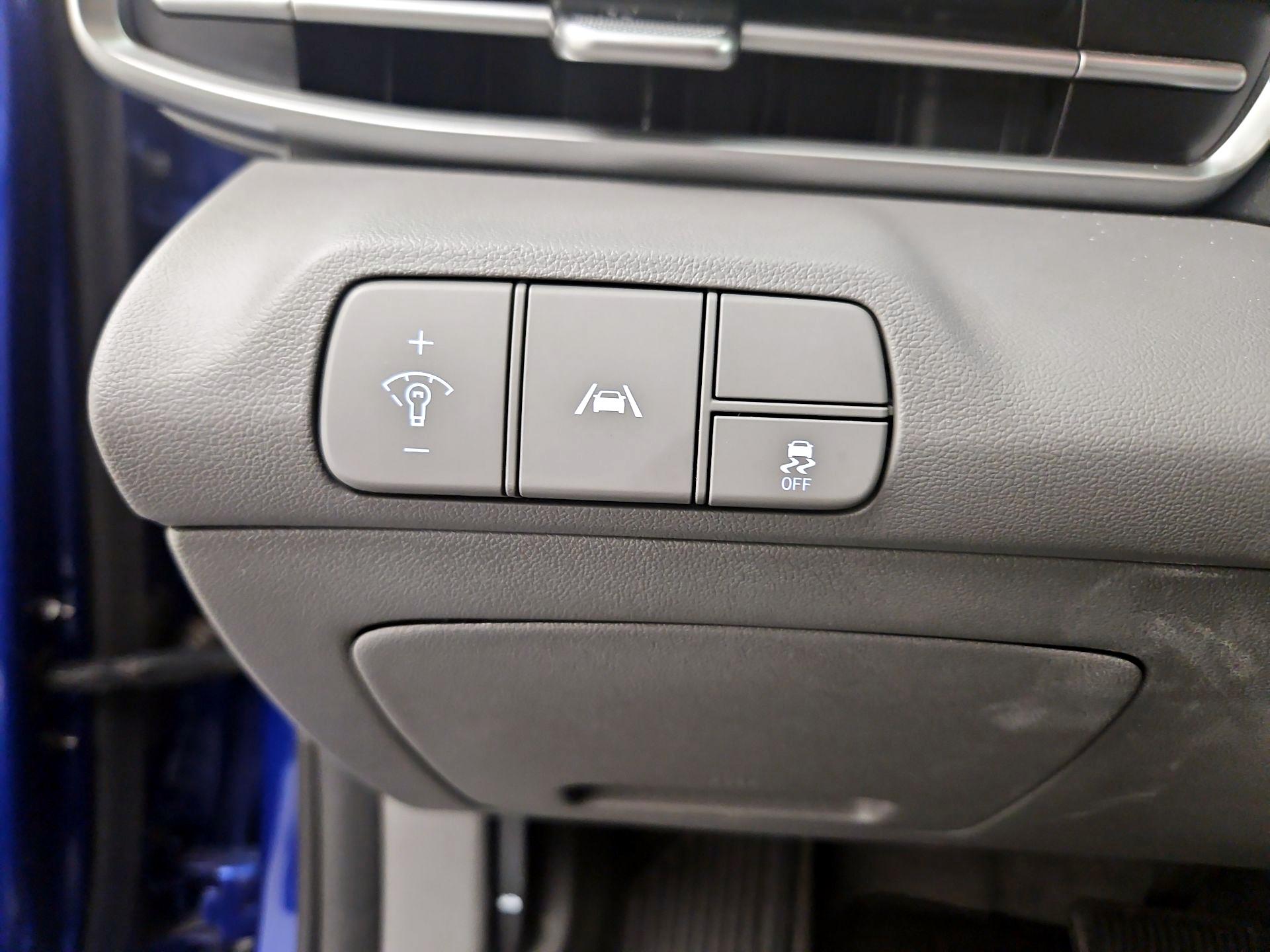 Thumbnail: 2023 Hyundai Elantra - 13