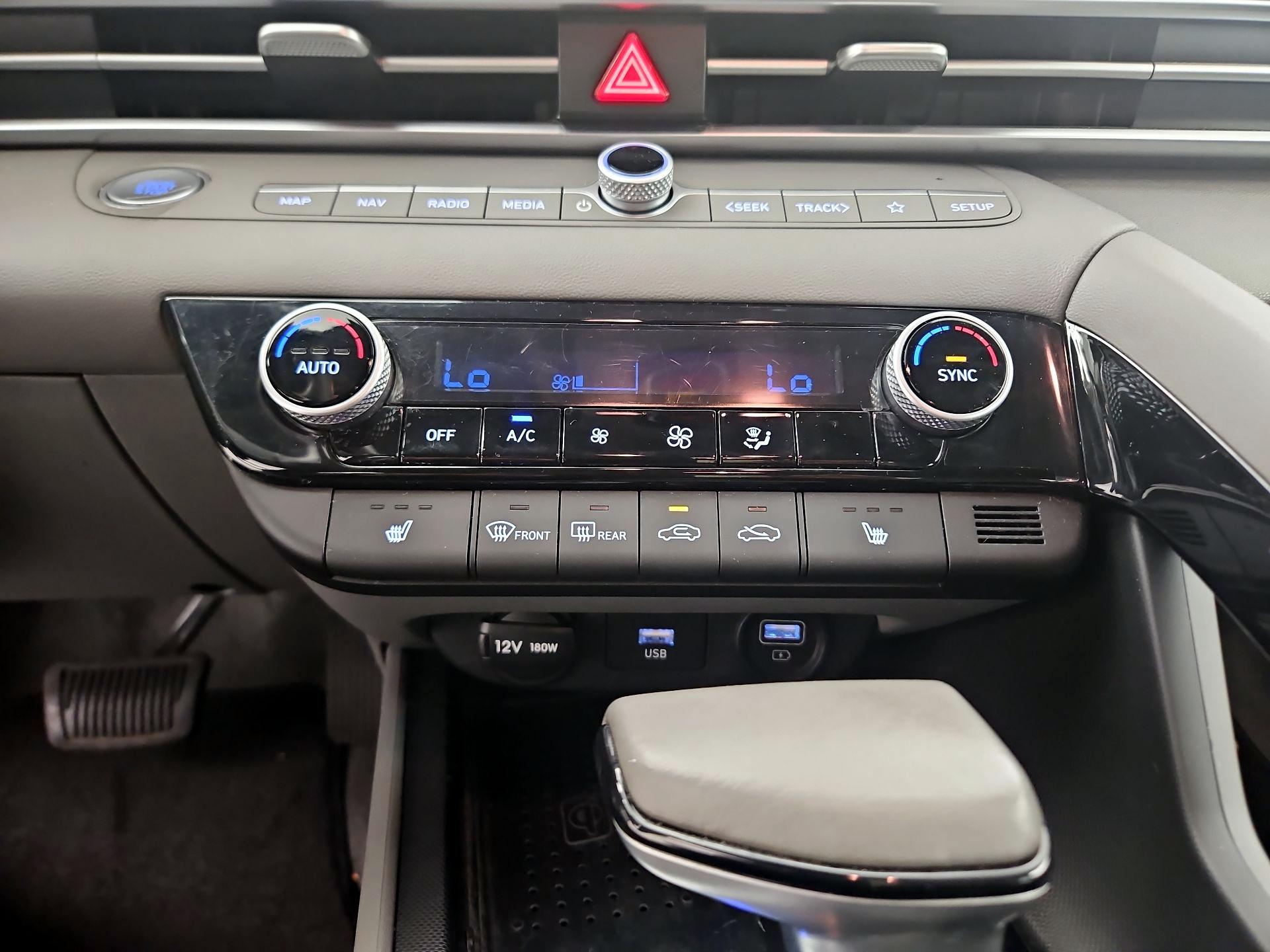 Thumbnail: 2023 Hyundai Elantra - 17