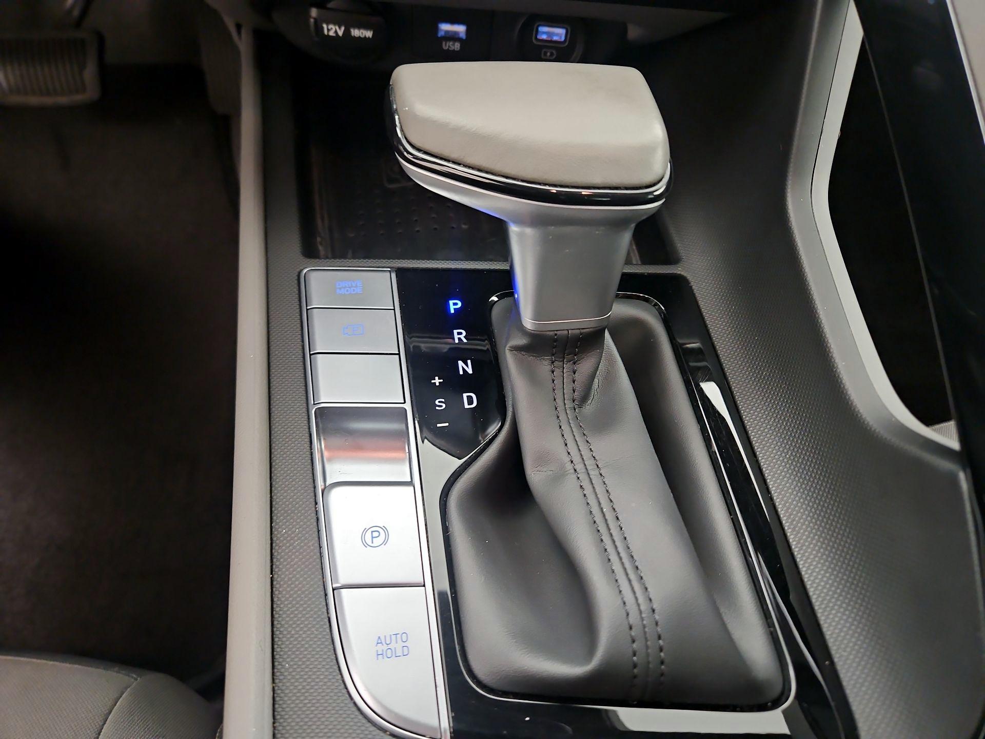 Thumbnail: 2023 Hyundai Elantra - 18