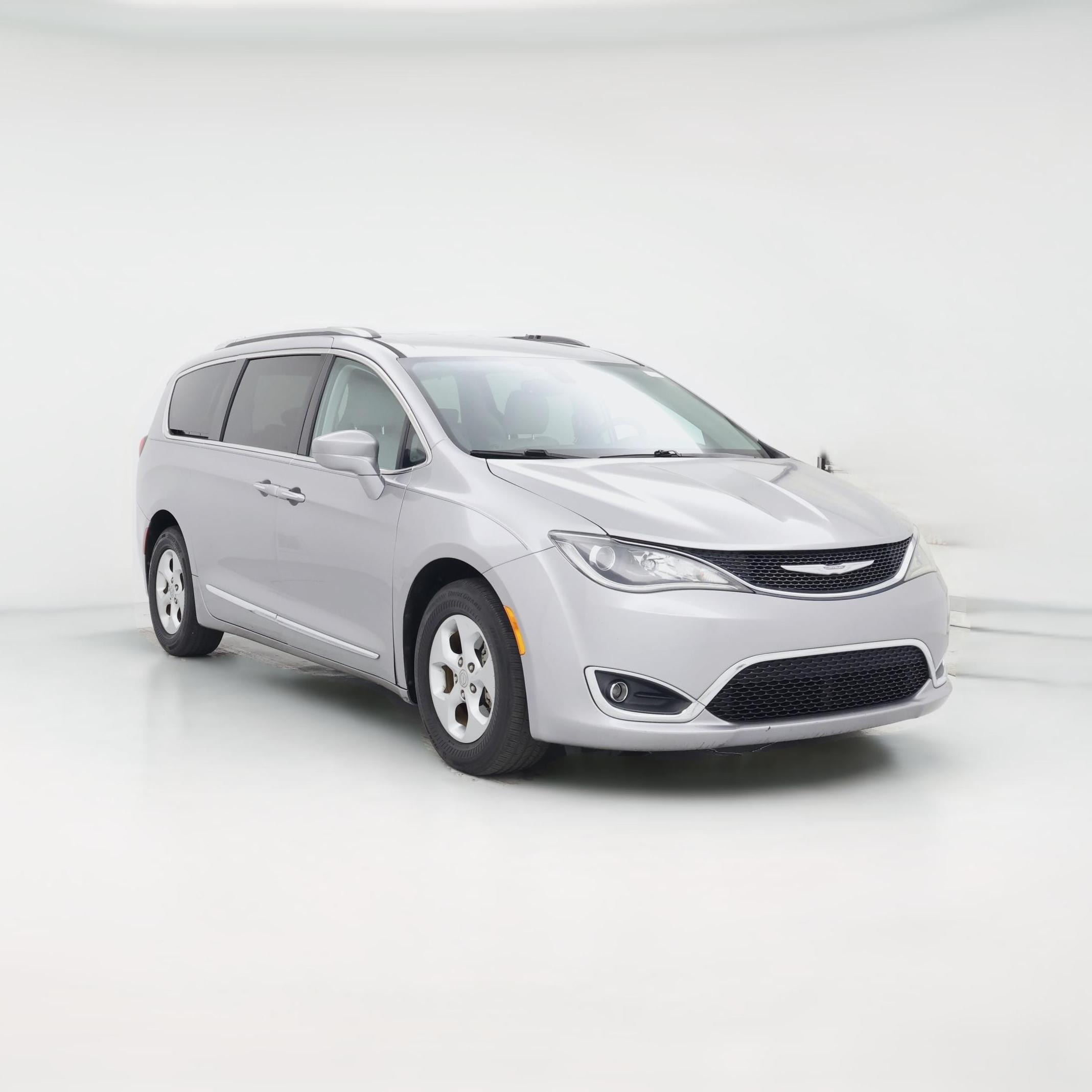 Thumbnail: 2017 Chrysler Pacifica - 1