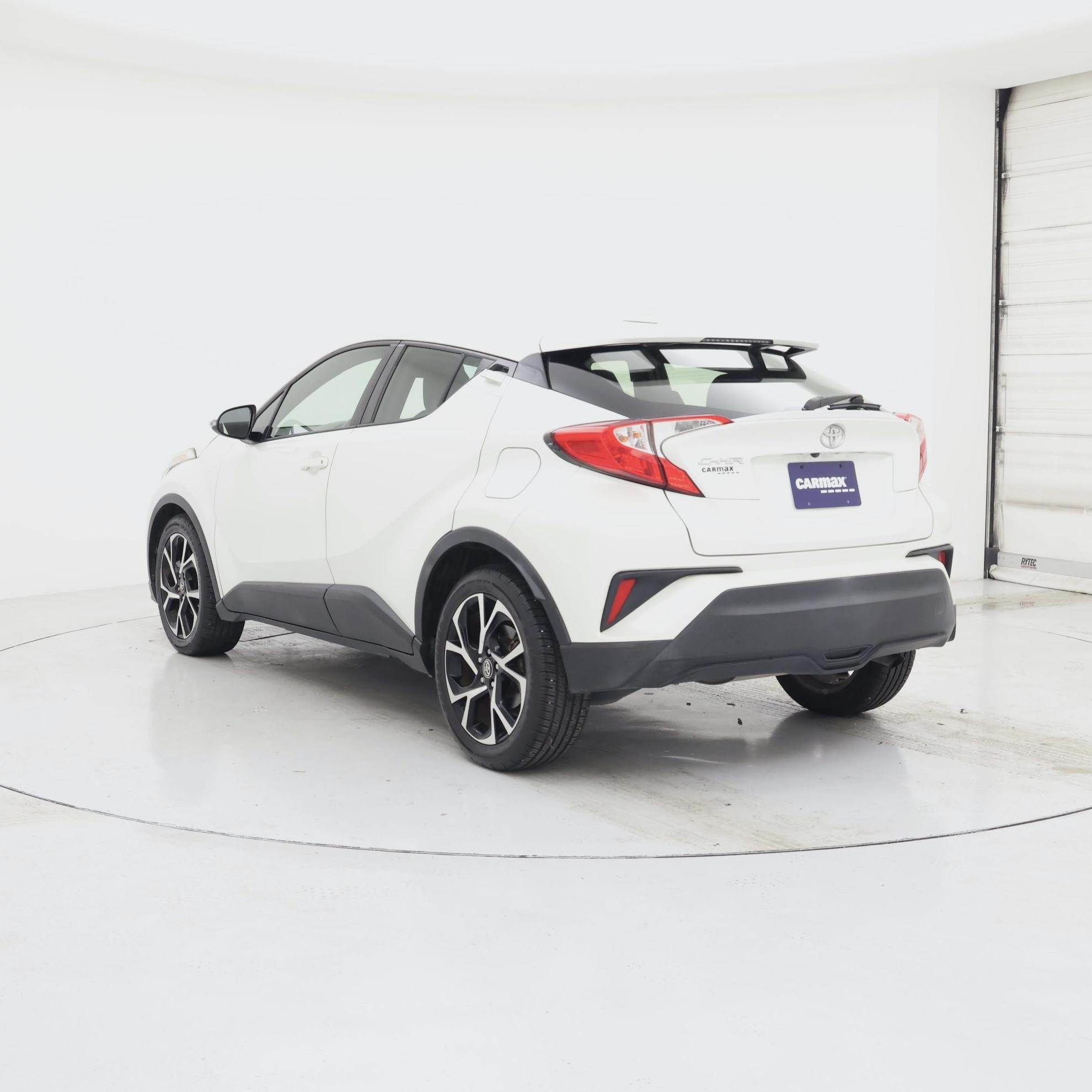 Thumbnail: 2018 Toyota C-HR - 2