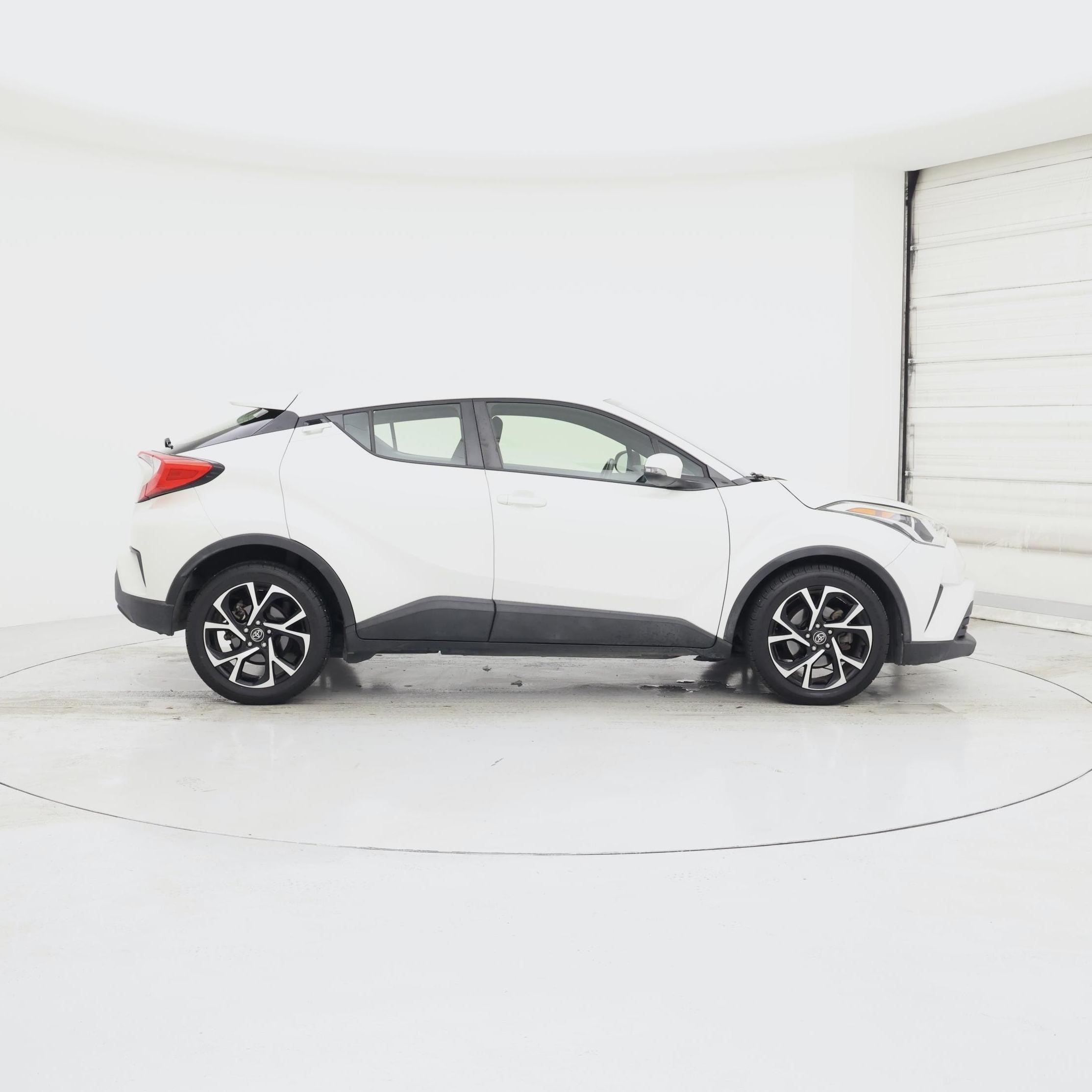 Thumbnail: 2018 Toyota C-HR - 7