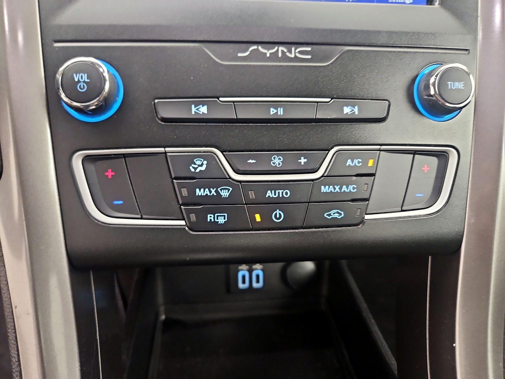 Thumbnail: 2020 Ford Fusion - 17