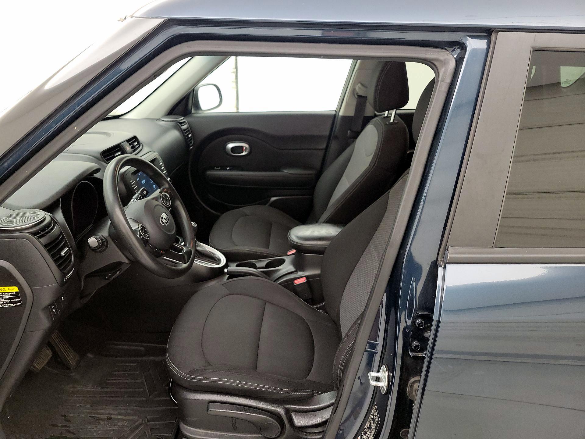 Thumbnail: 2018 Kia Soul - 11