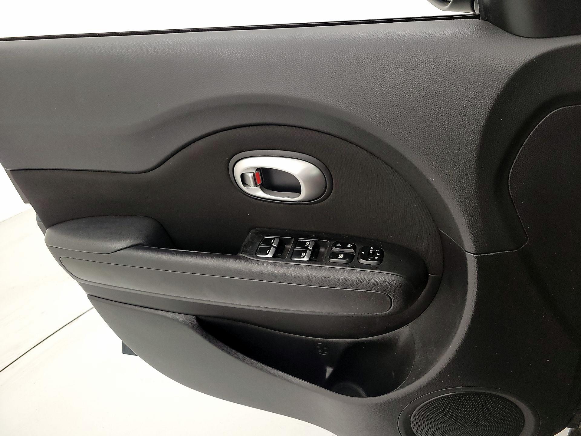 Thumbnail: 2018 Kia Soul - 12